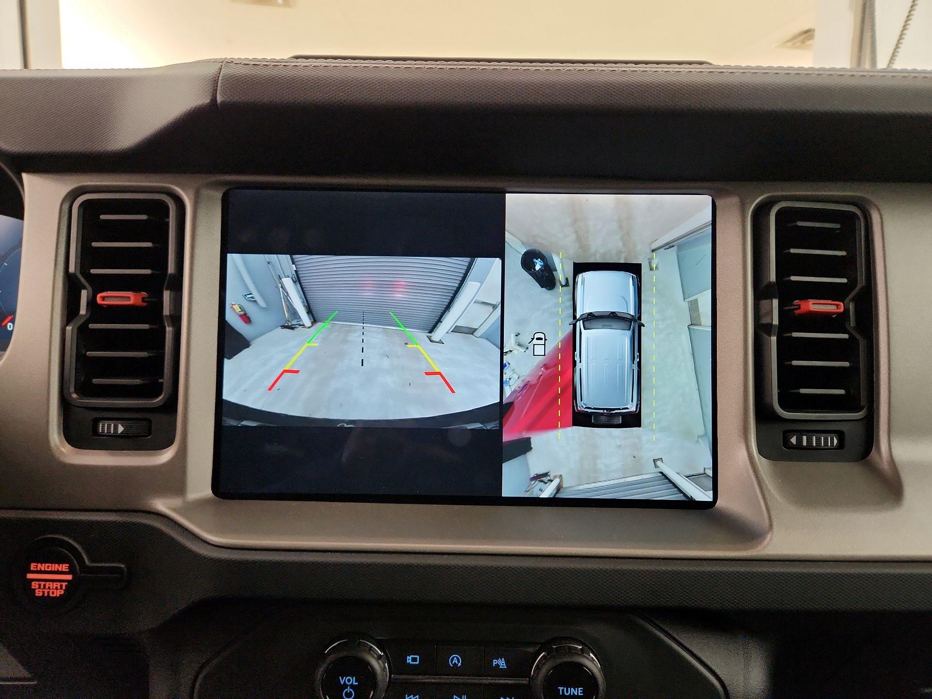 Thumbnail: 2023 Ford Bronco - 15