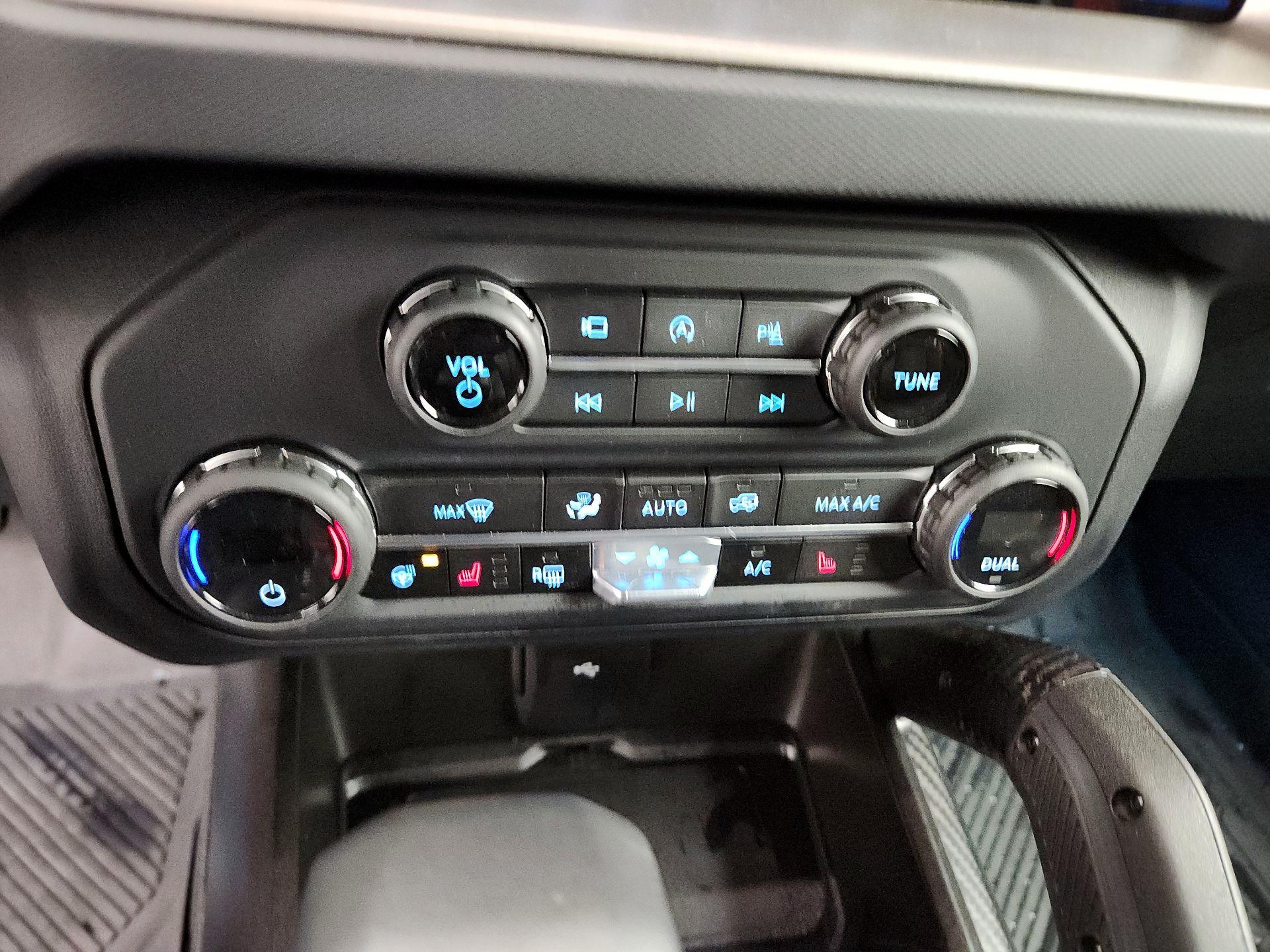 Thumbnail: 2023 Ford Bronco - 17