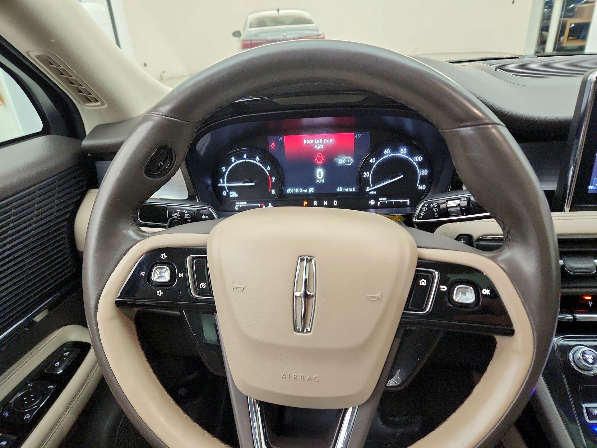 Thumbnail: 2021 Lincoln Corsair - 10