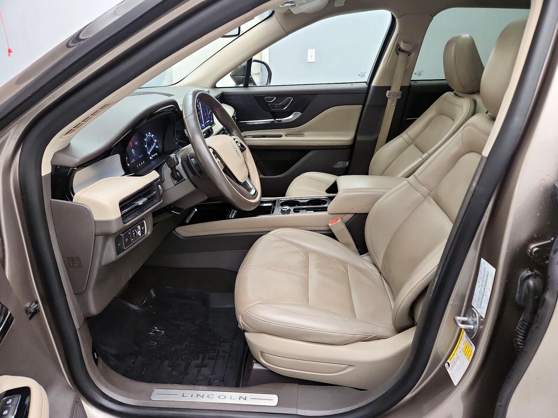 Thumbnail: 2021 Lincoln Corsair - 11