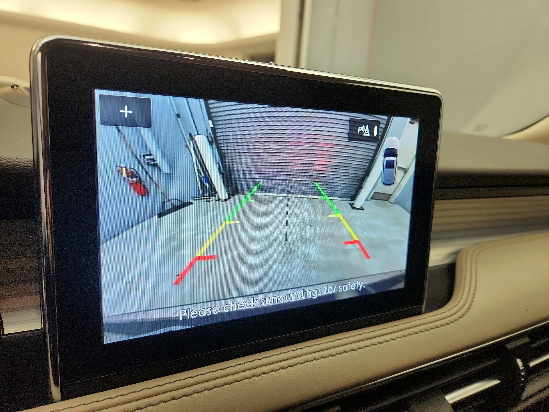 Thumbnail: 2021 Lincoln Corsair - 15