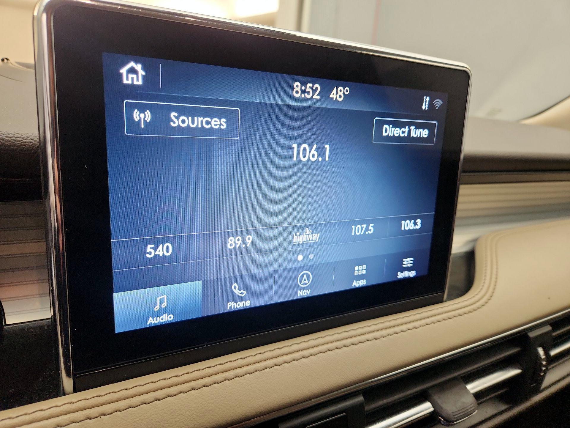 Thumbnail: 2021 Lincoln Corsair - 16