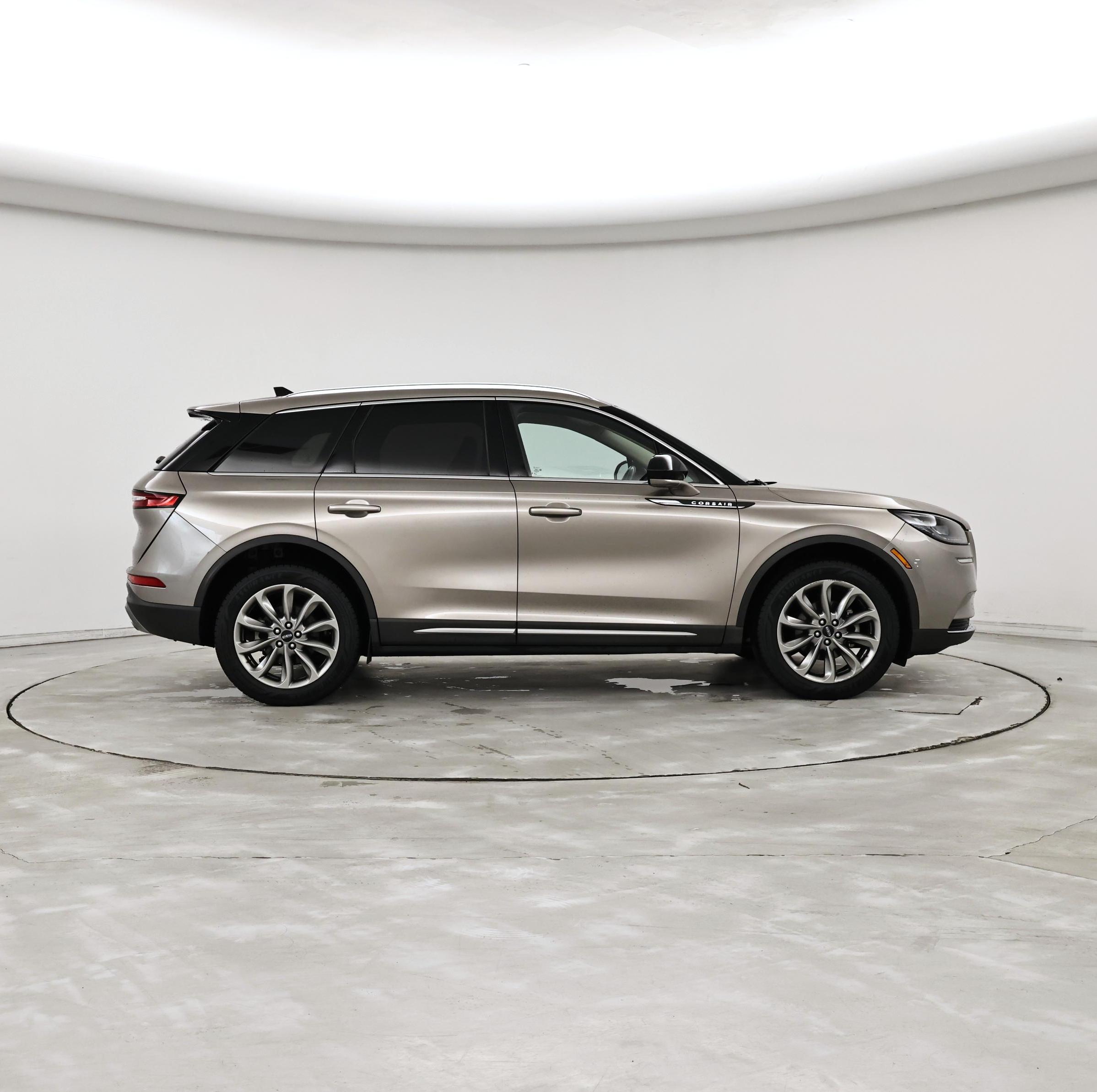 Thumbnail: 2021 Lincoln Corsair - 7