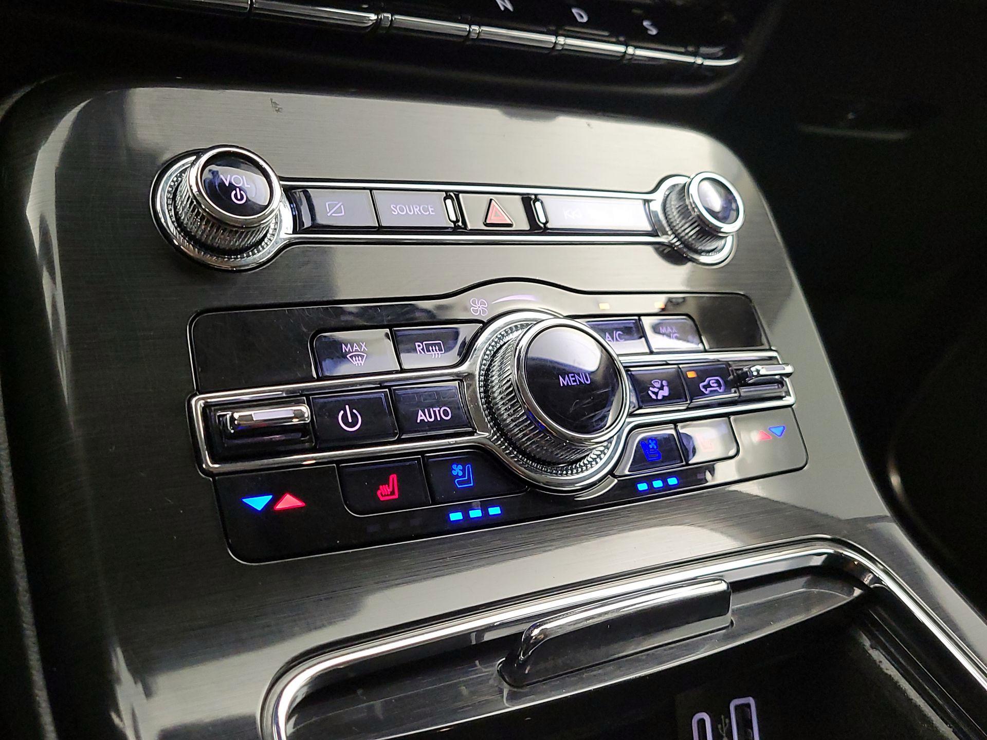 Thumbnail: 2023 Lincoln Nautilus - 17