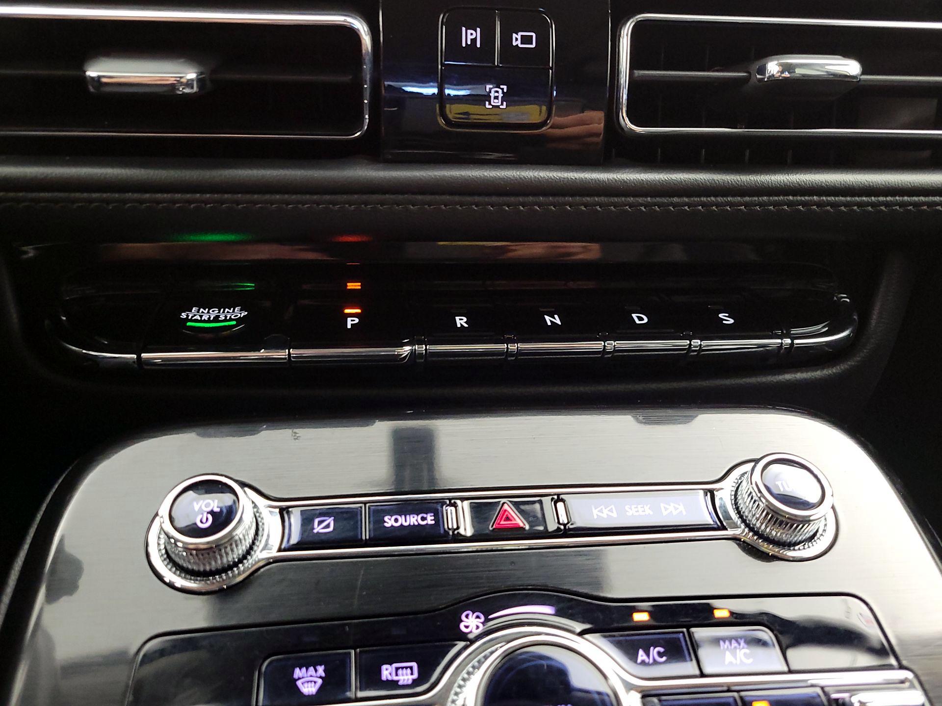 Thumbnail: 2023 Lincoln Nautilus - 18