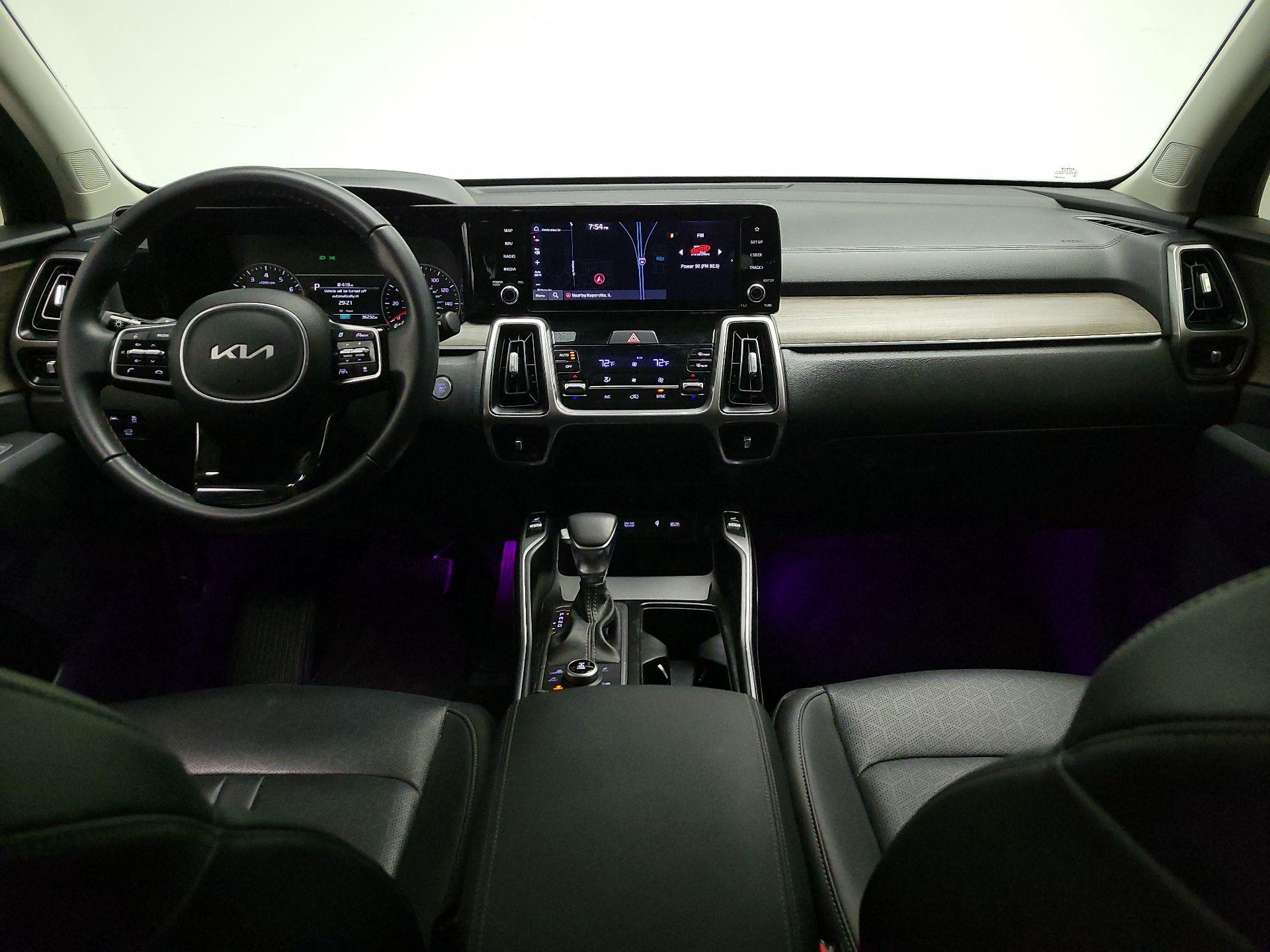 Thumbnail: 2023 Kia Sorento - 9