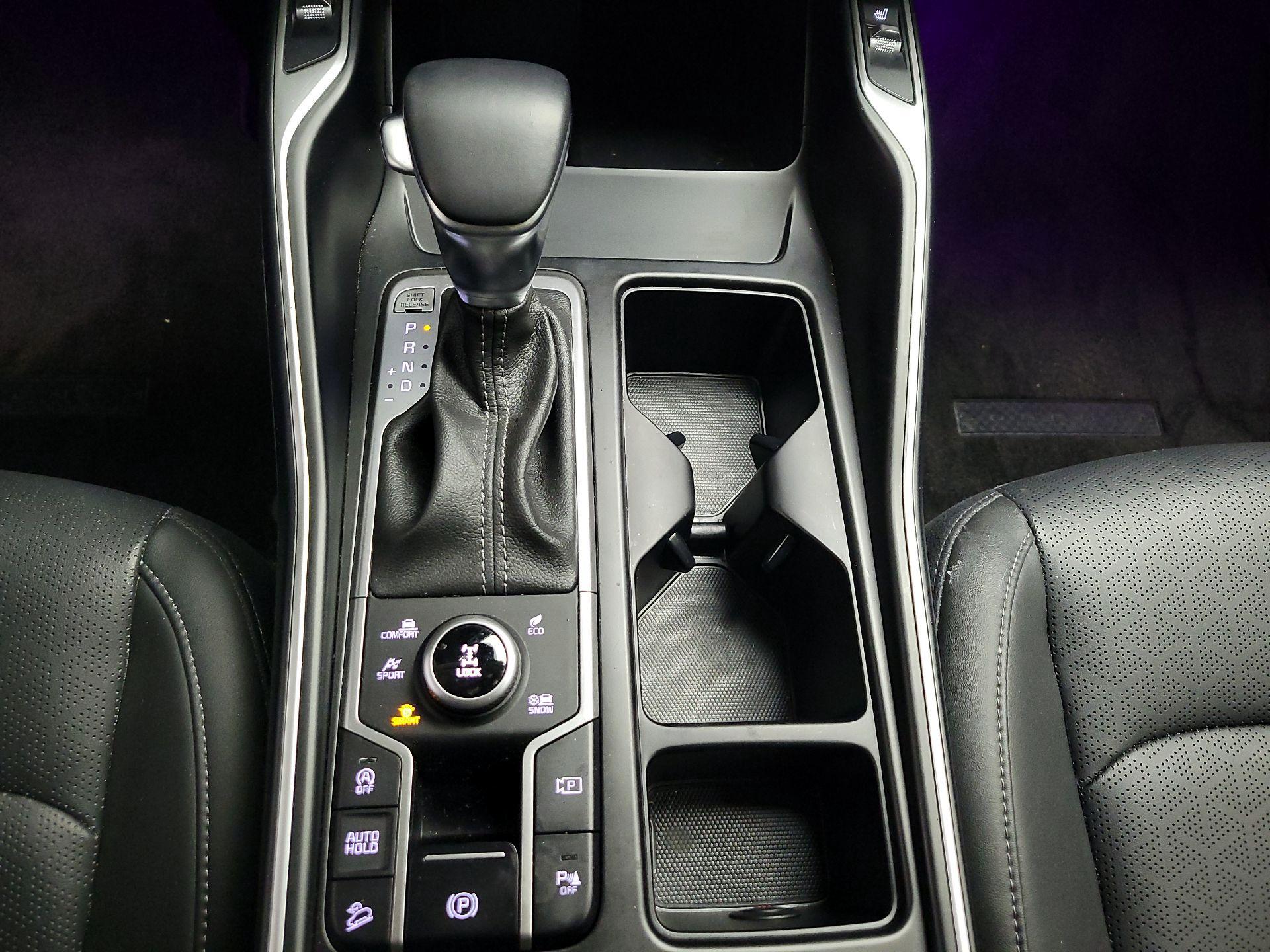 Thumbnail: 2023 Kia Sorento - 18