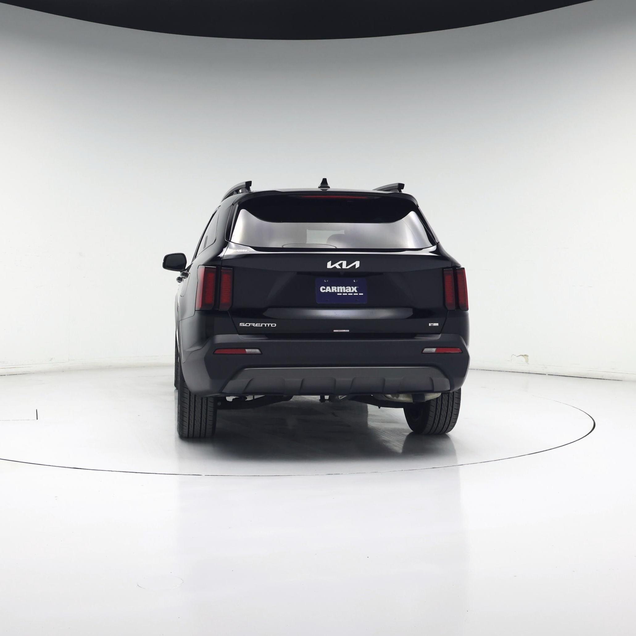 Thumbnail: 2023 Kia Sorento - 6