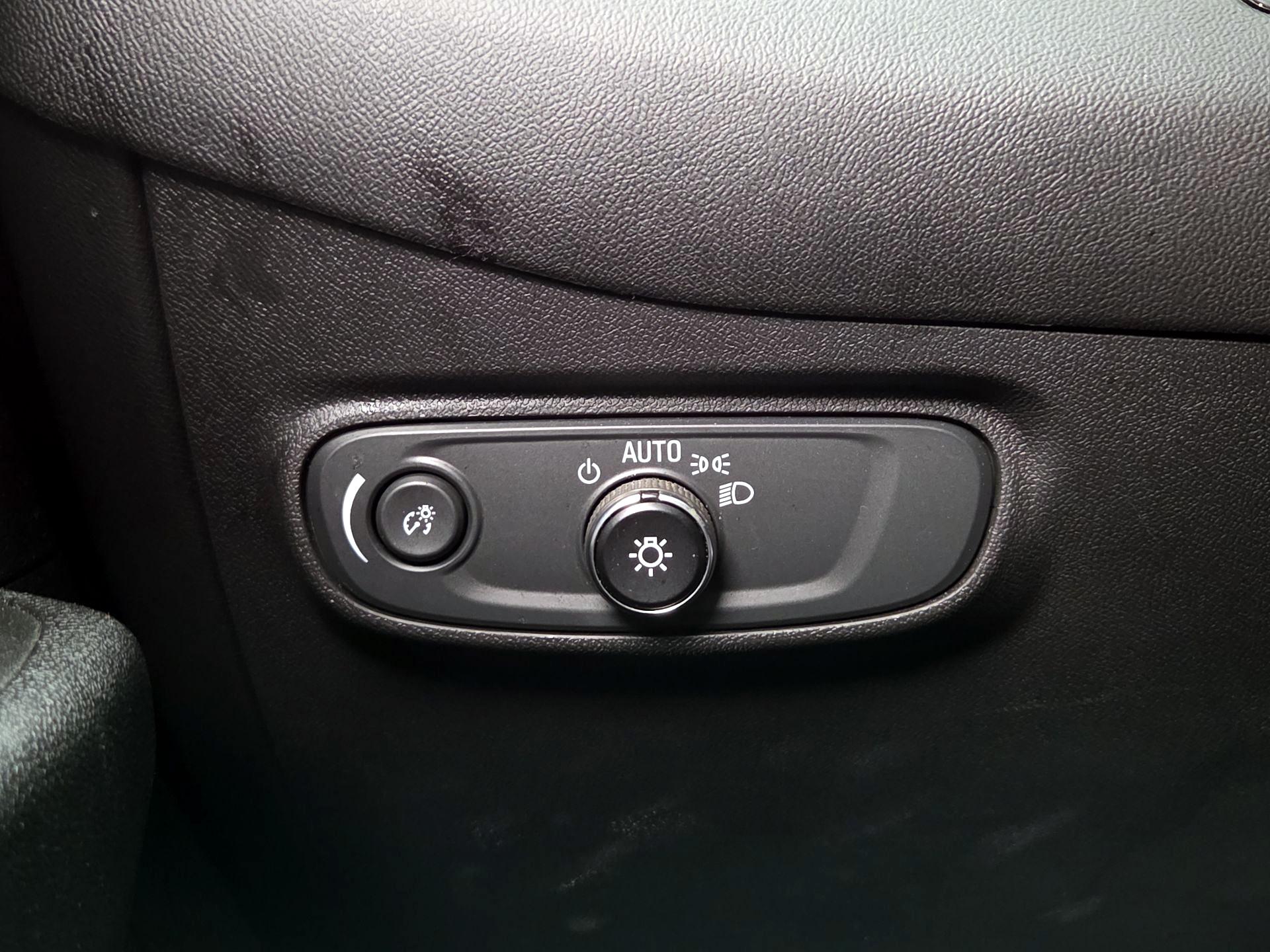 Thumbnail: 2022 Chevrolet Equinox - 13