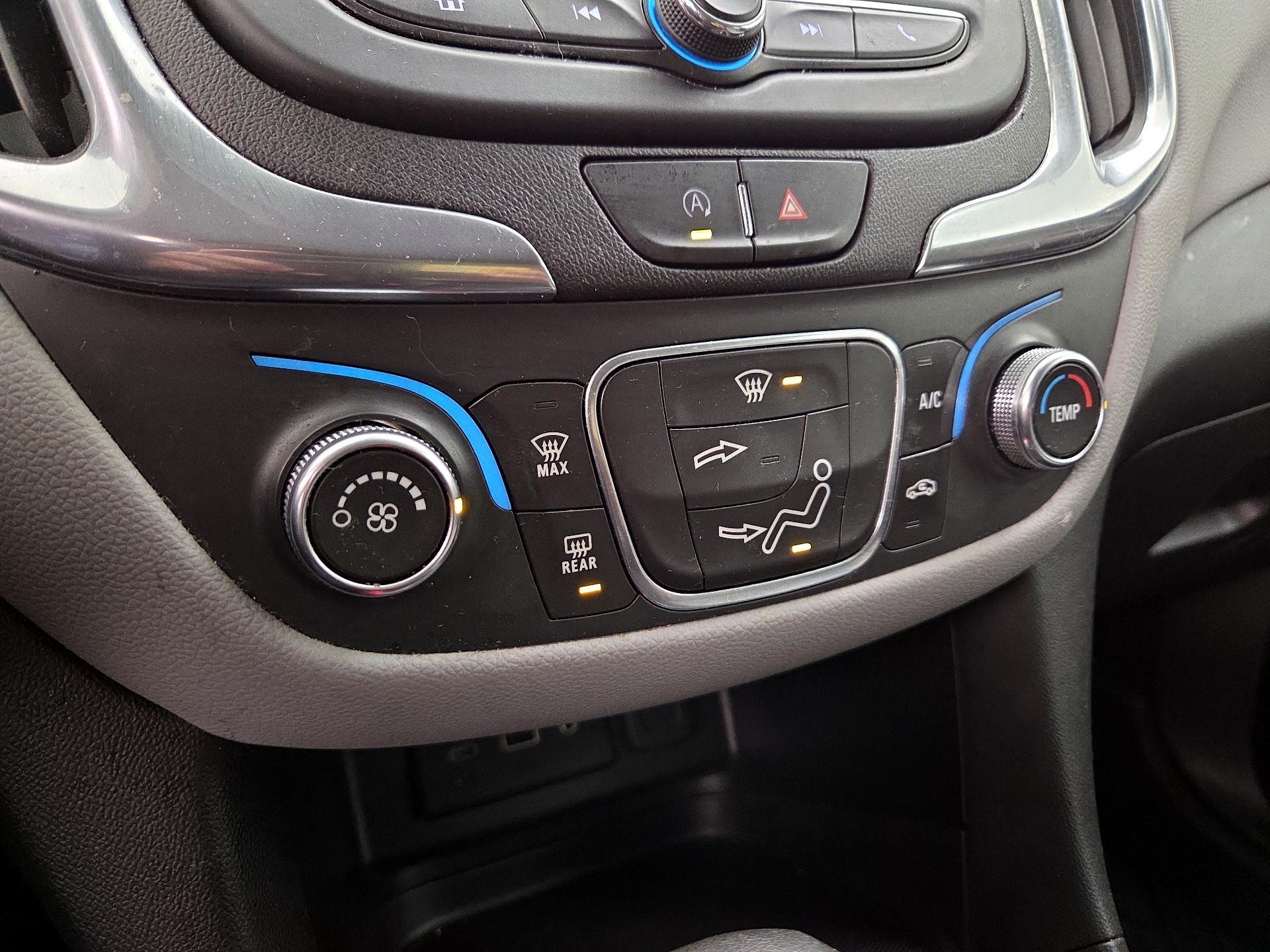 Thumbnail: 2022 Chevrolet Equinox - 16