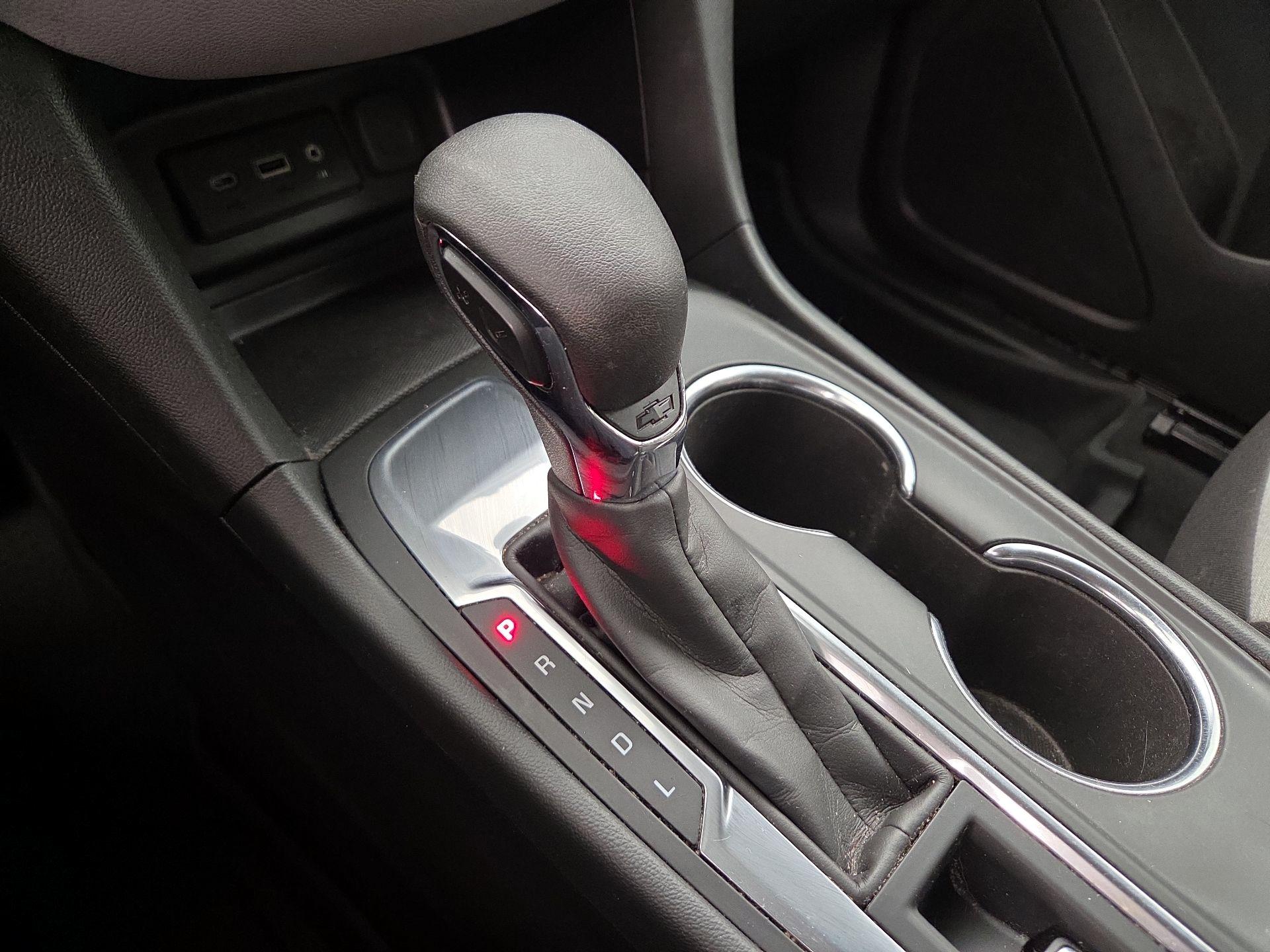 Thumbnail: 2022 Chevrolet Equinox - 17