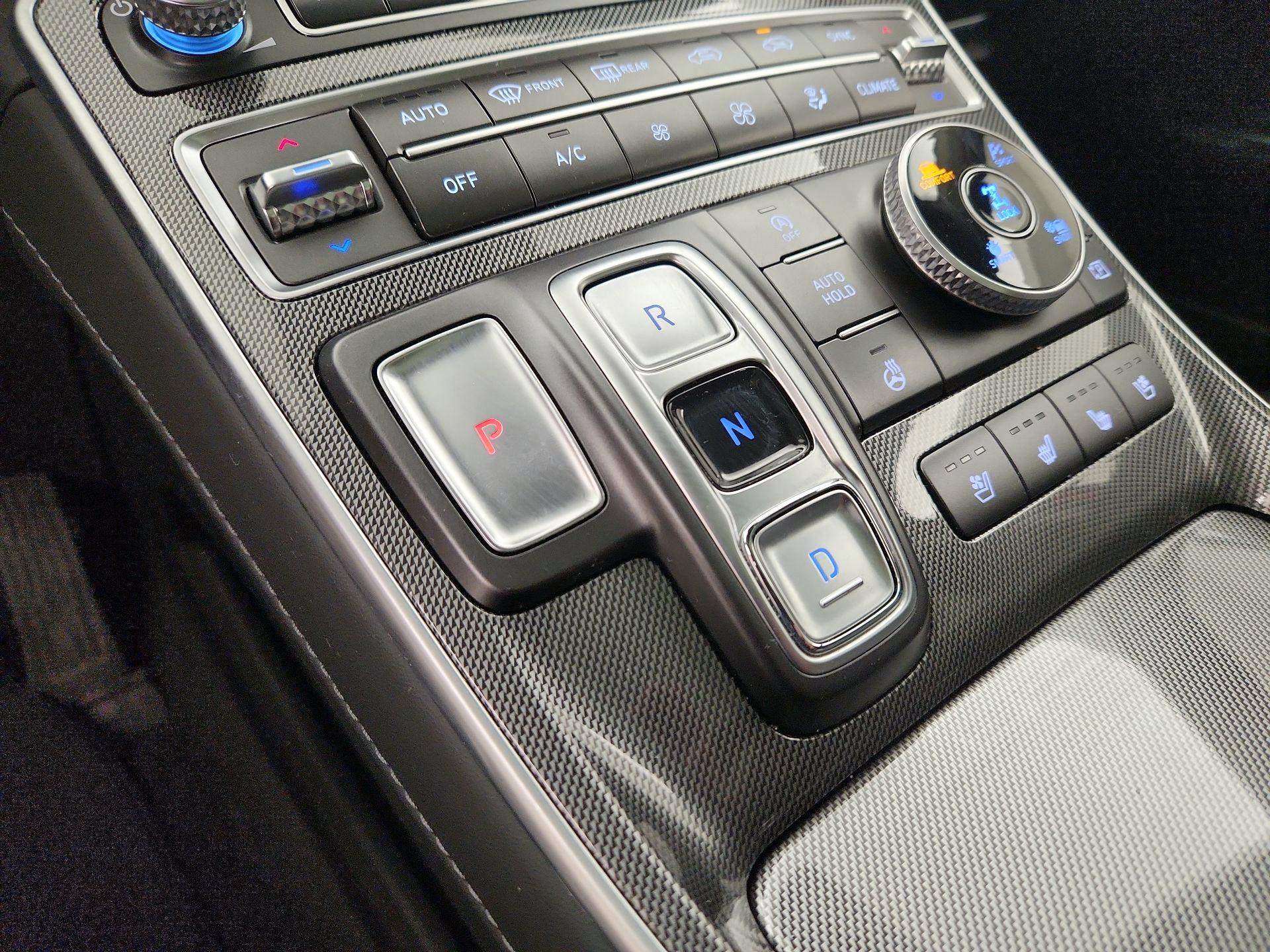 Thumbnail: 2023 Hyundai Santa Fe - 18