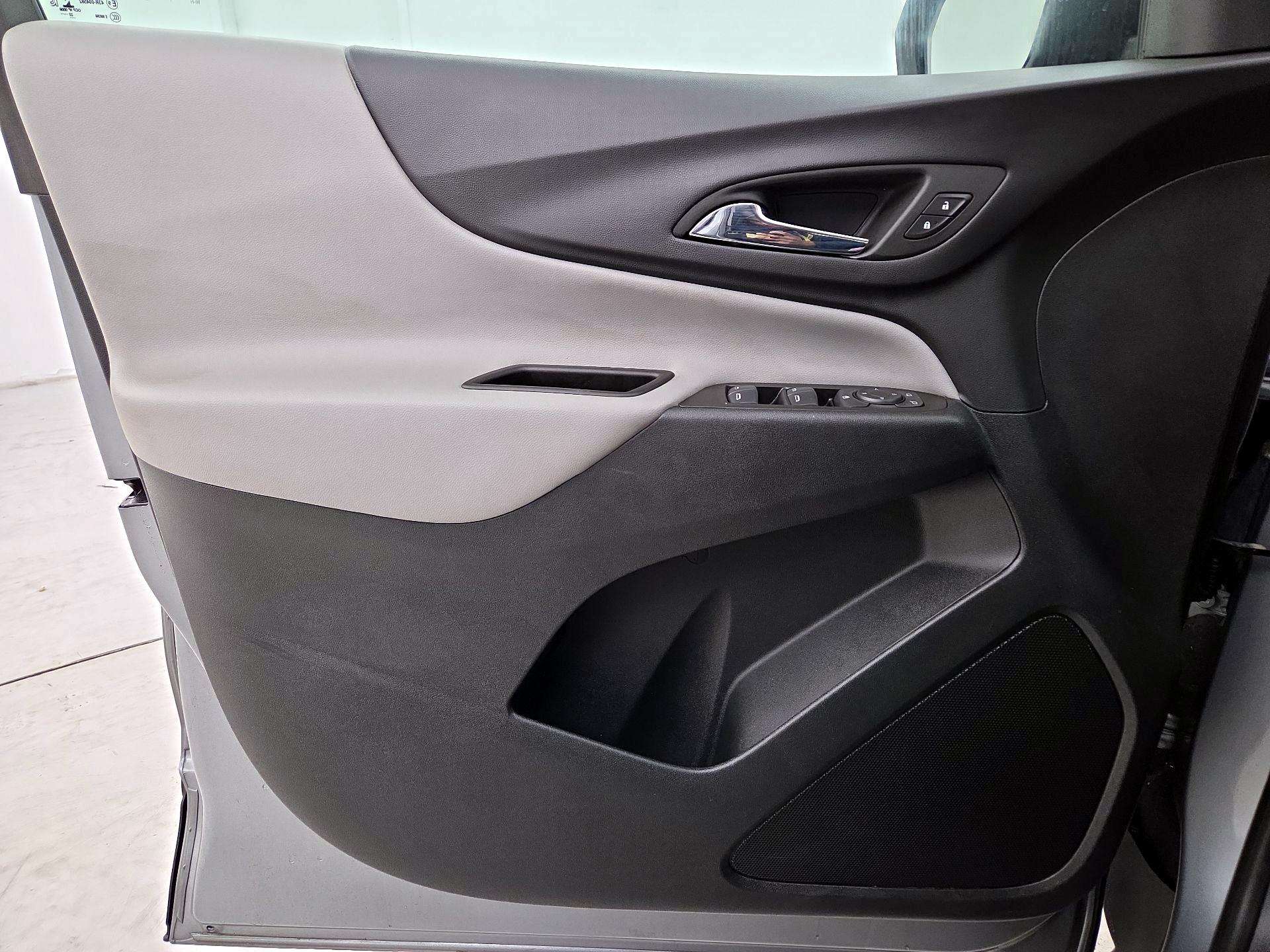 Thumbnail: 2023 Chevrolet Equinox - 12