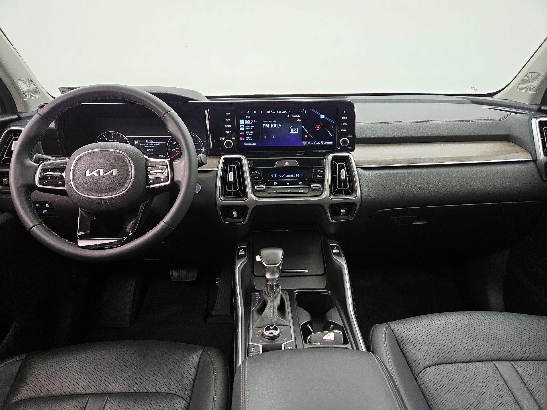 Thumbnail: 2023 Kia Sorento - 9