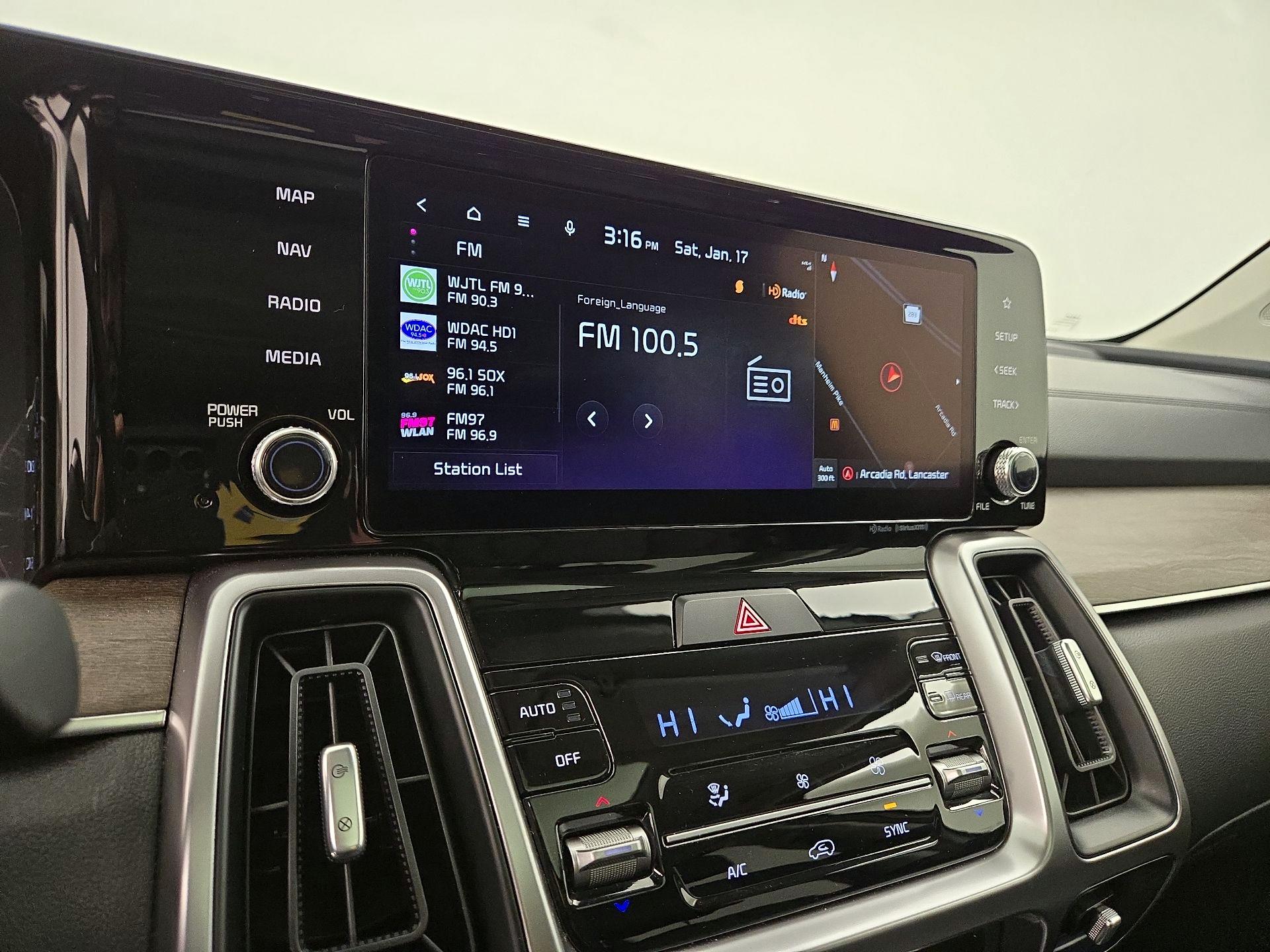 Thumbnail: 2023 Kia Sorento - 15