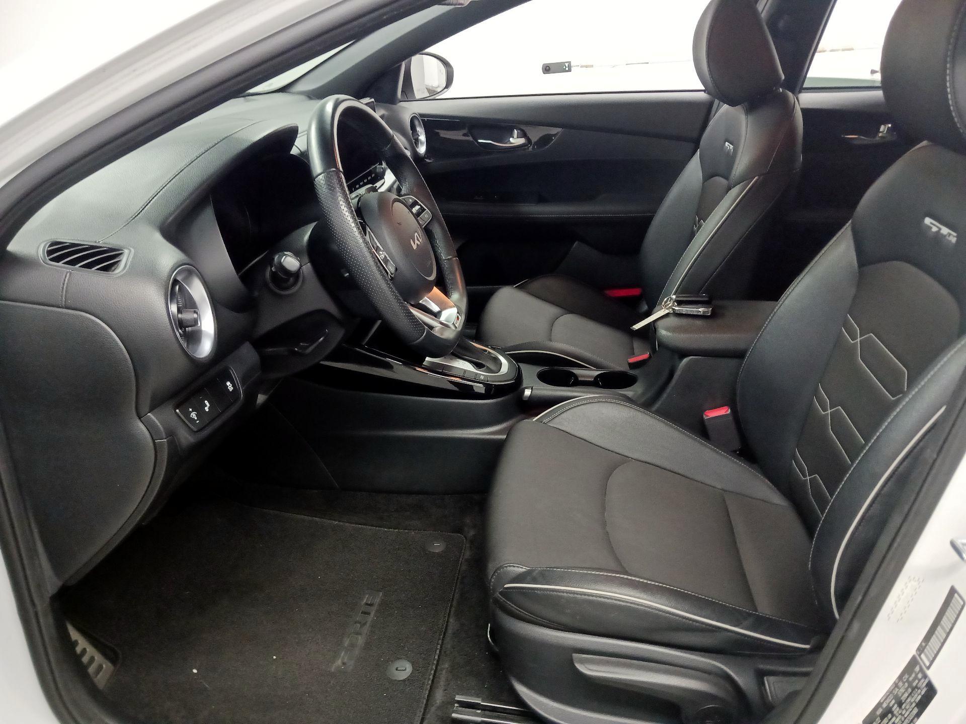 Thumbnail: 2023 Kia Forte - 11