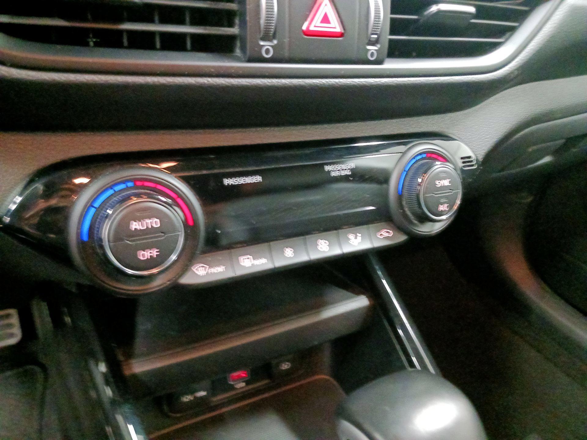 Thumbnail: 2023 Kia Forte - 15