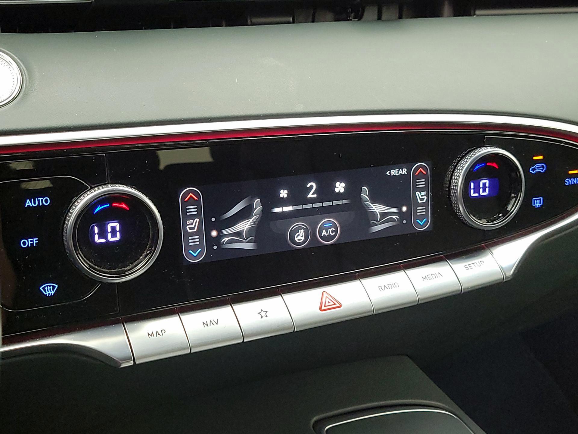 Thumbnail: 2023 Genesis GV70 - 17