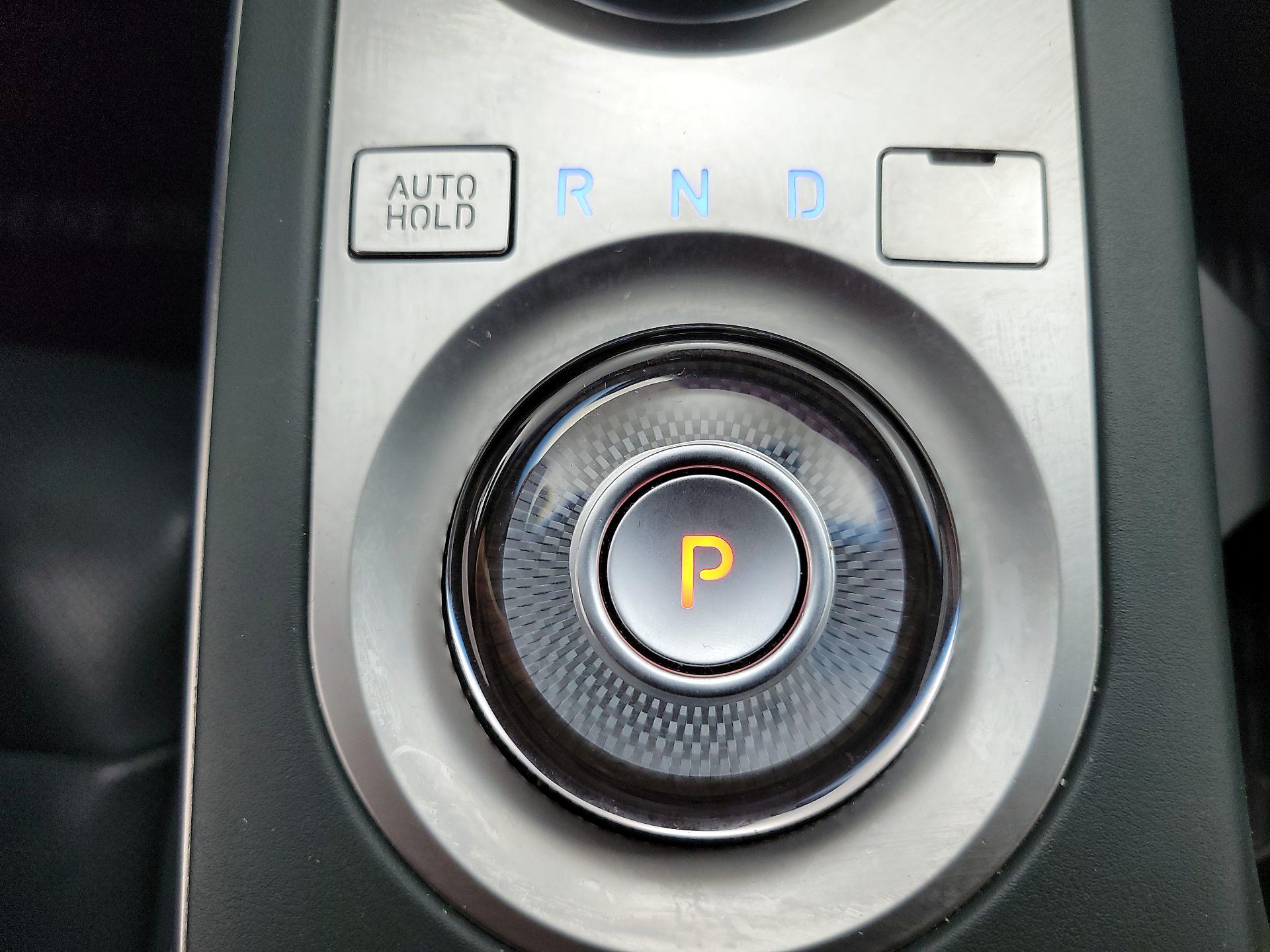 Thumbnail: 2023 Genesis GV70 - 18