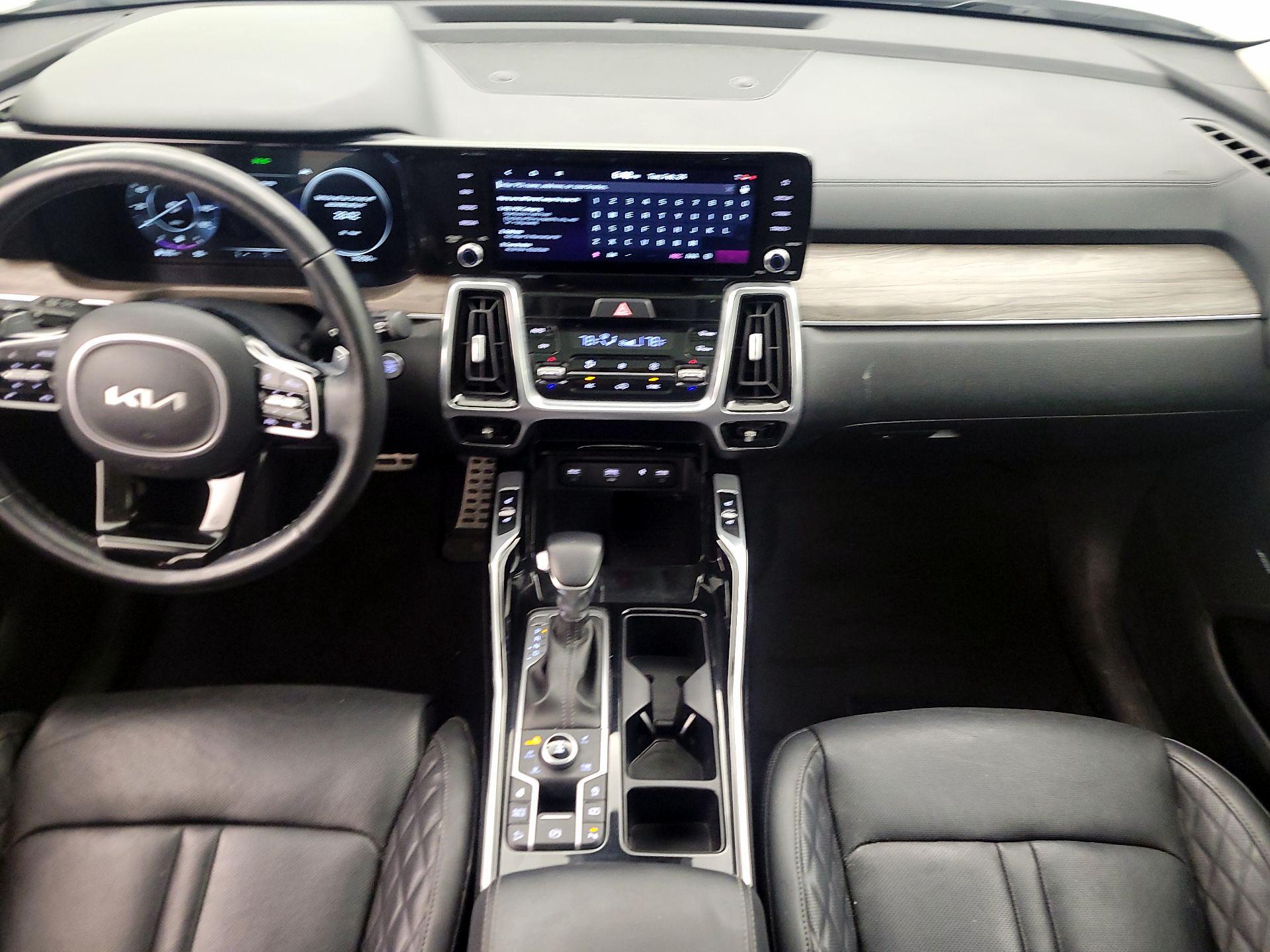 Thumbnail: 2022 Kia Sorento - 9