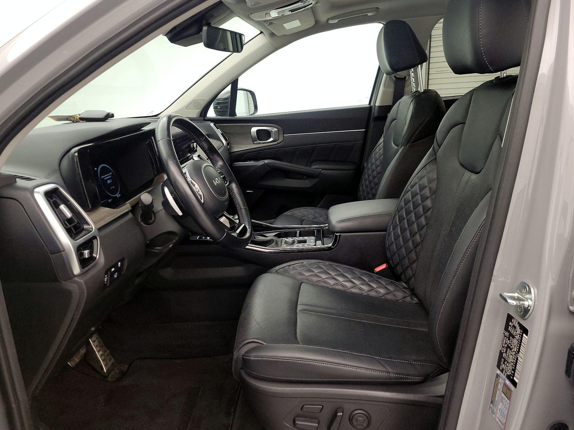 Thumbnail: 2022 Kia Sorento - 11