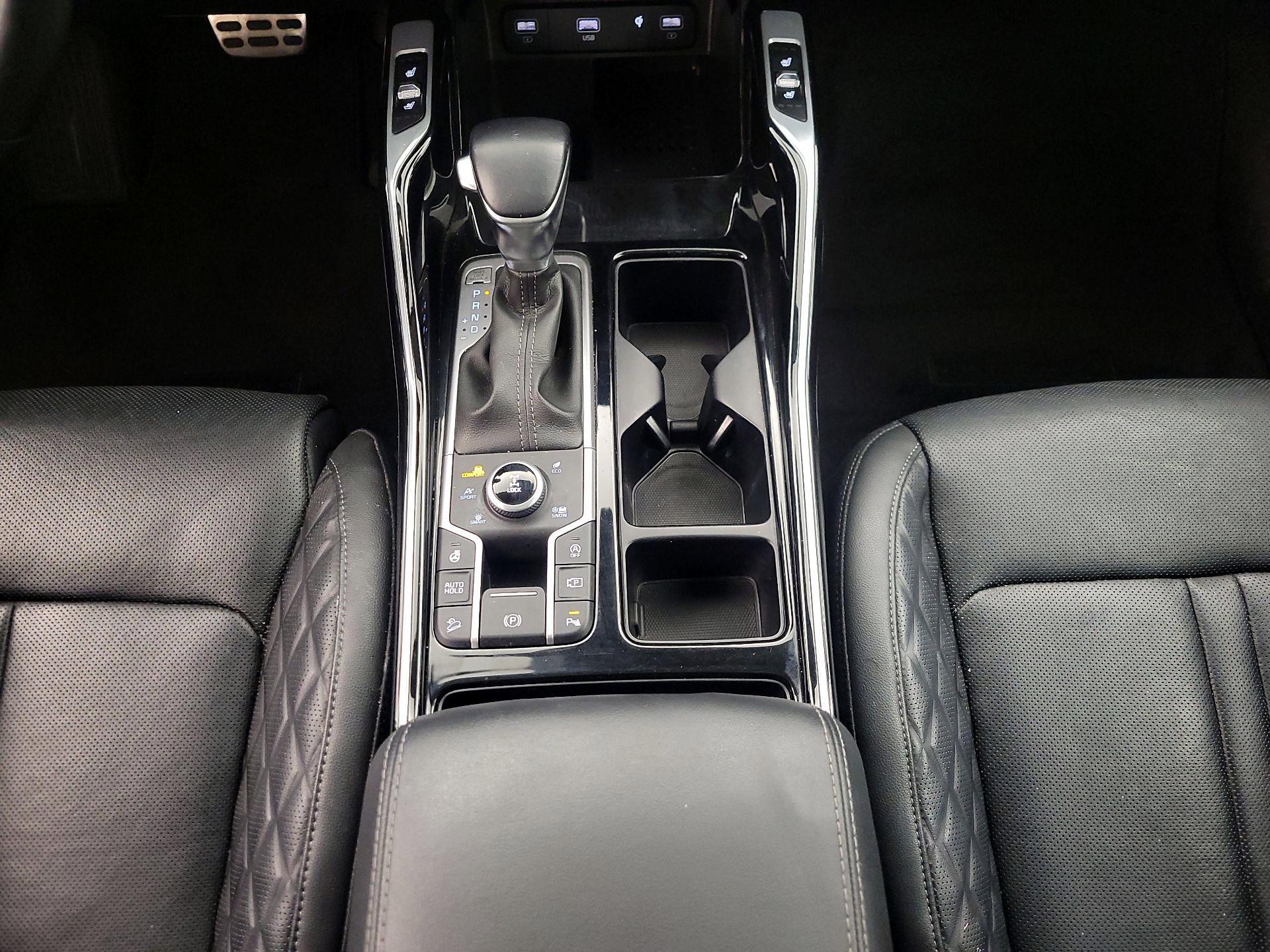 Thumbnail: 2022 Kia Sorento - 18