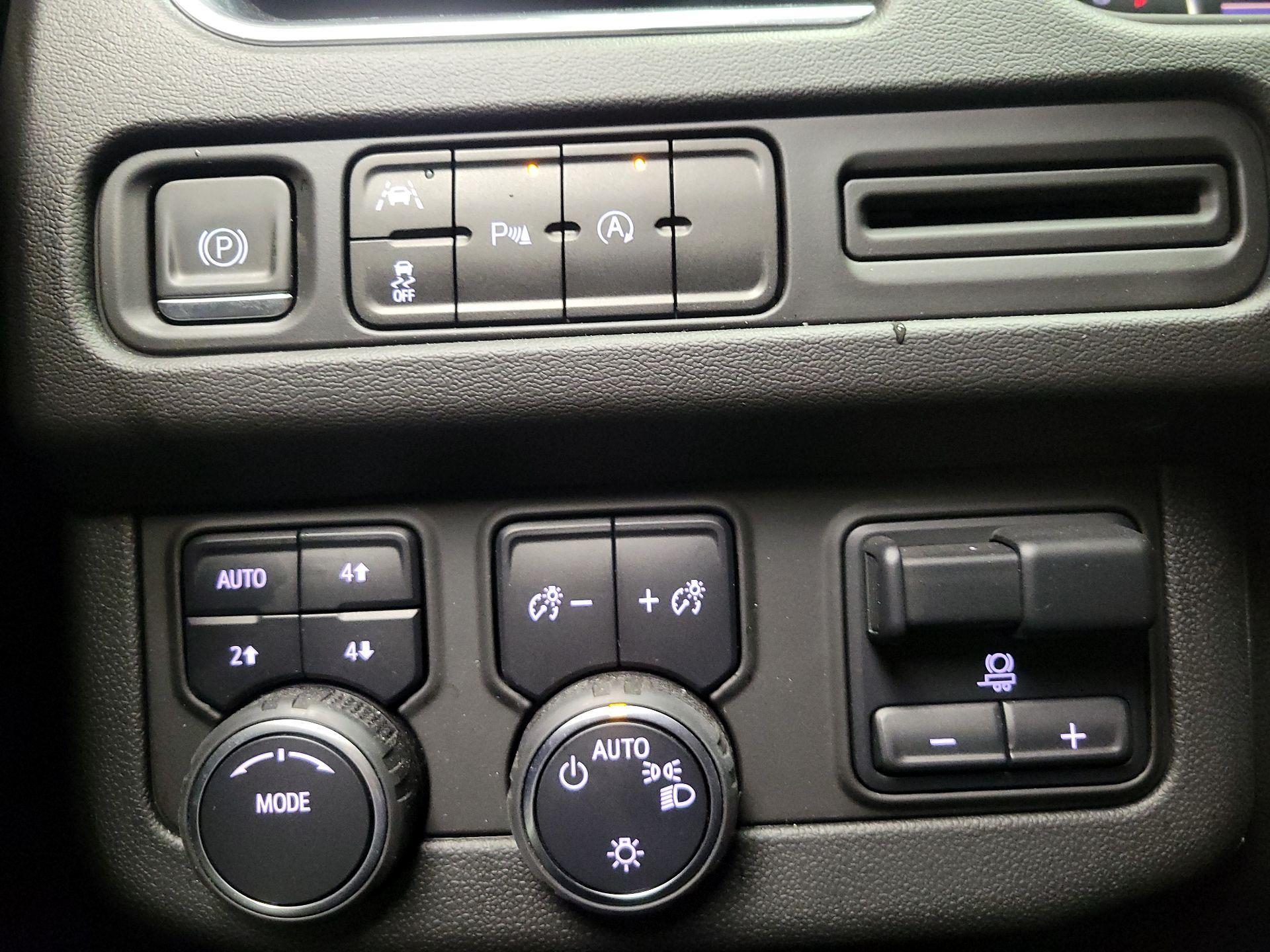 Thumbnail: 2023 Chevrolet Suburban - 13