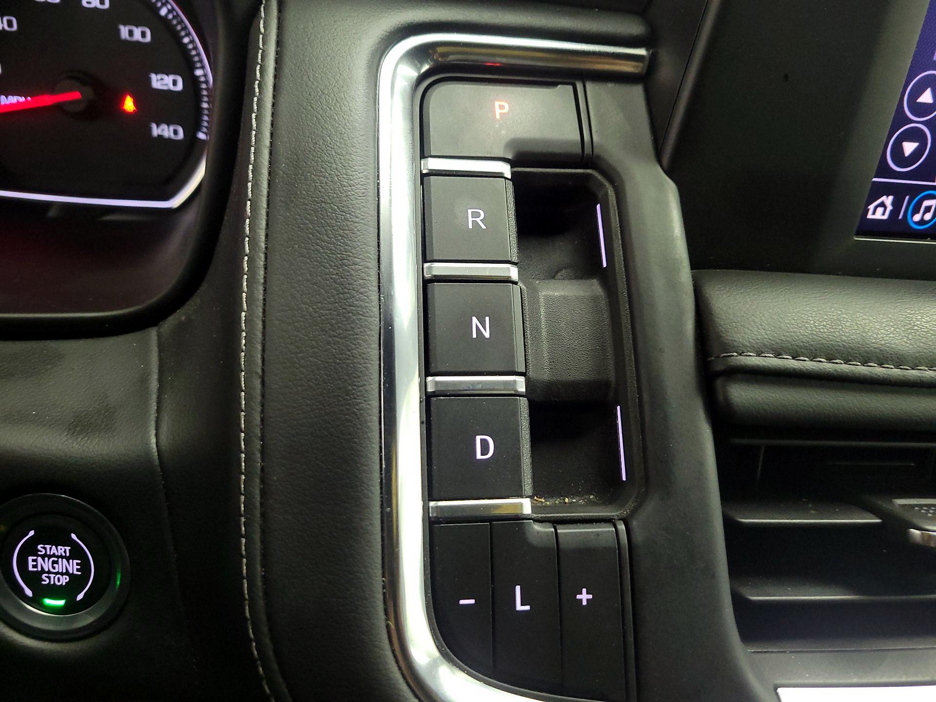 Thumbnail: 2023 Chevrolet Suburban - 17