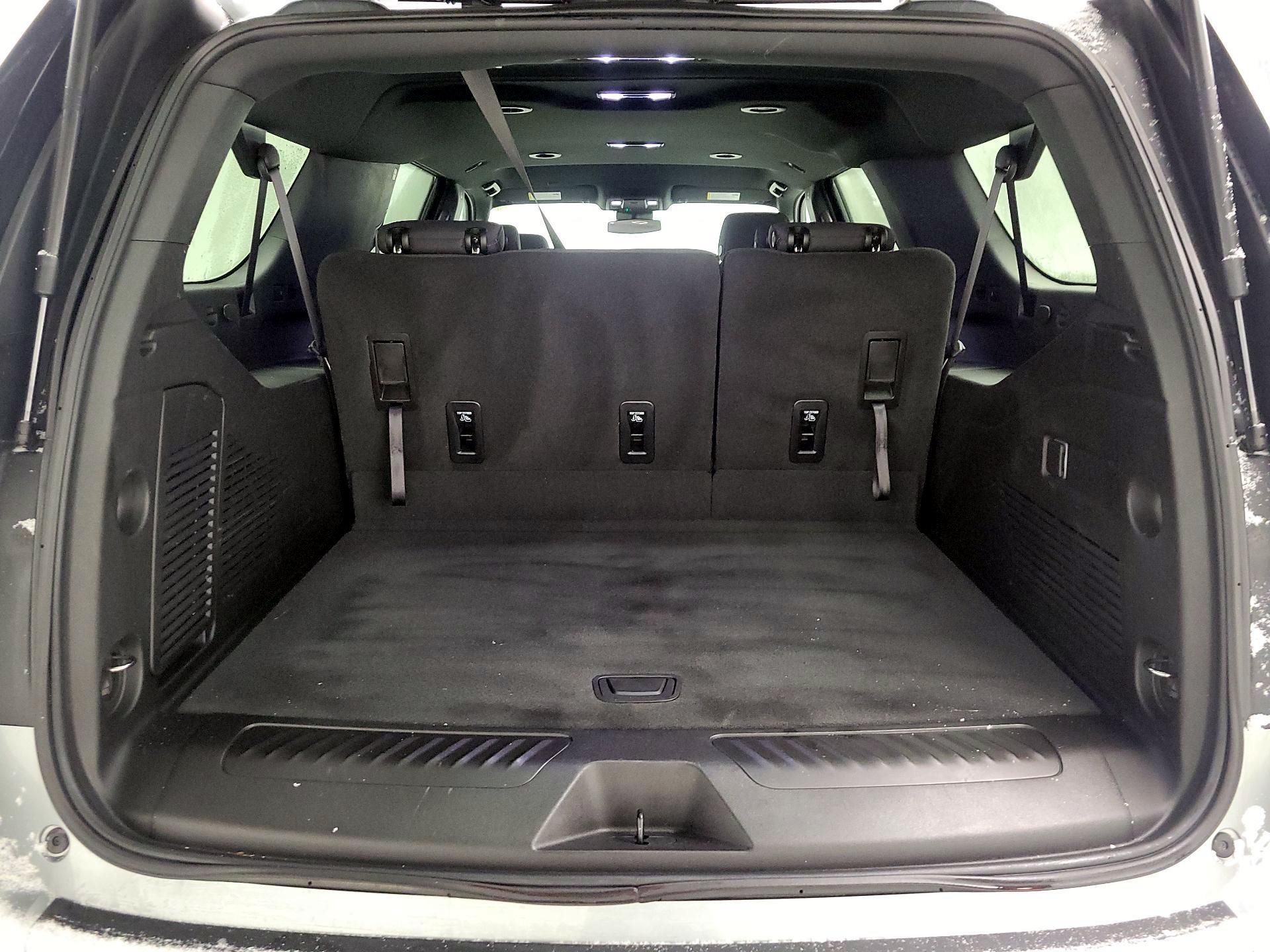 Thumbnail: 2023 Chevrolet Suburban - 20