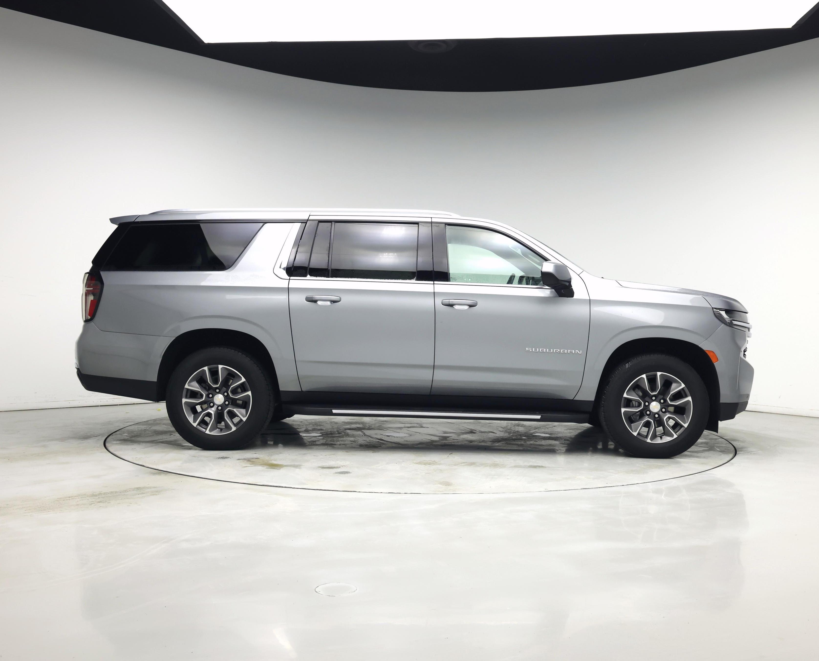 Thumbnail: 2023 Chevrolet Suburban - 7