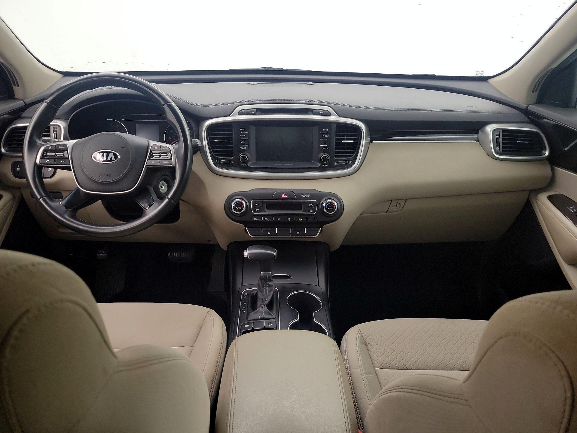 Thumbnail: 2019 Kia Sorento - 9