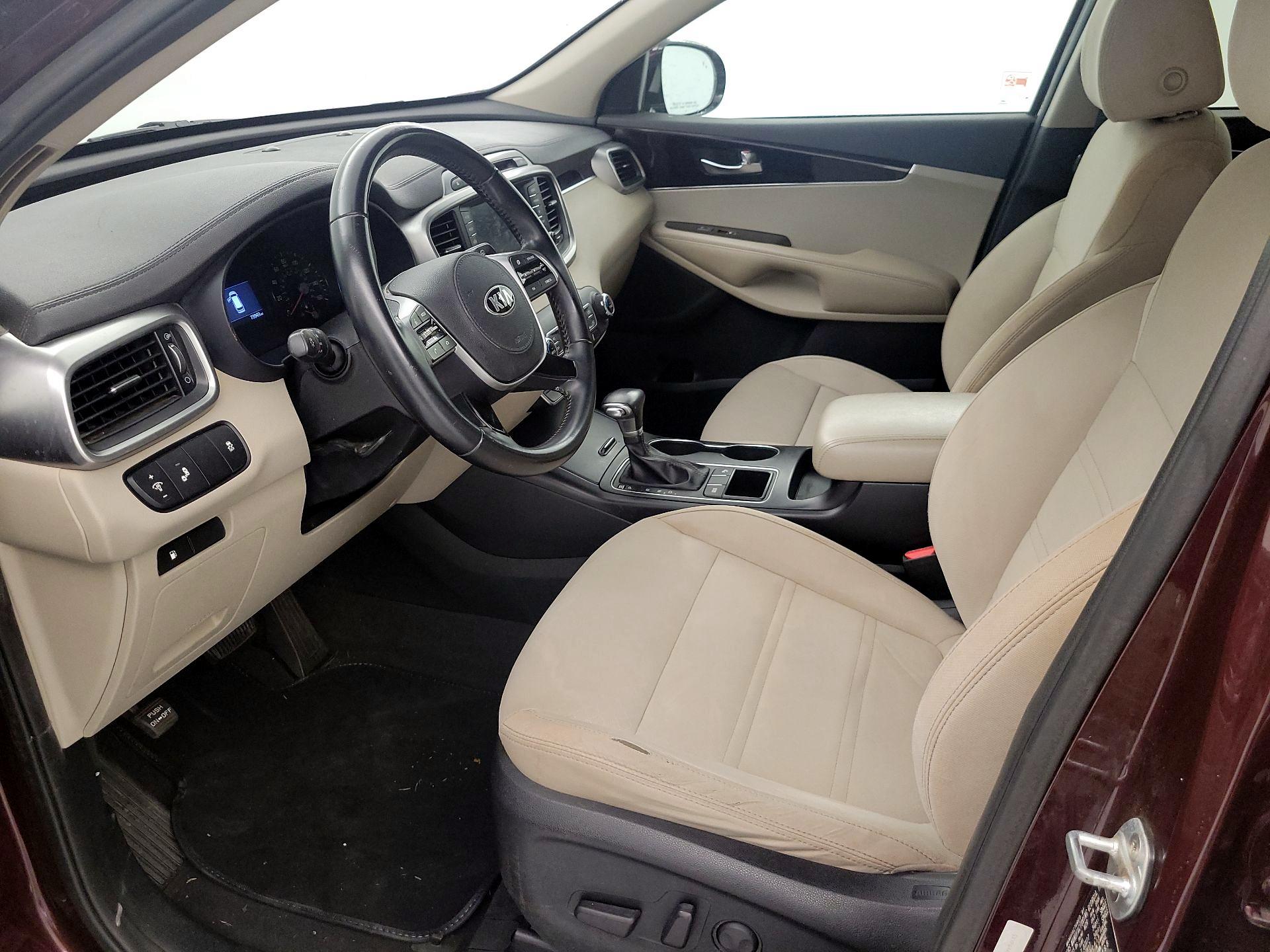 Thumbnail: 2019 Kia Sorento - 11
