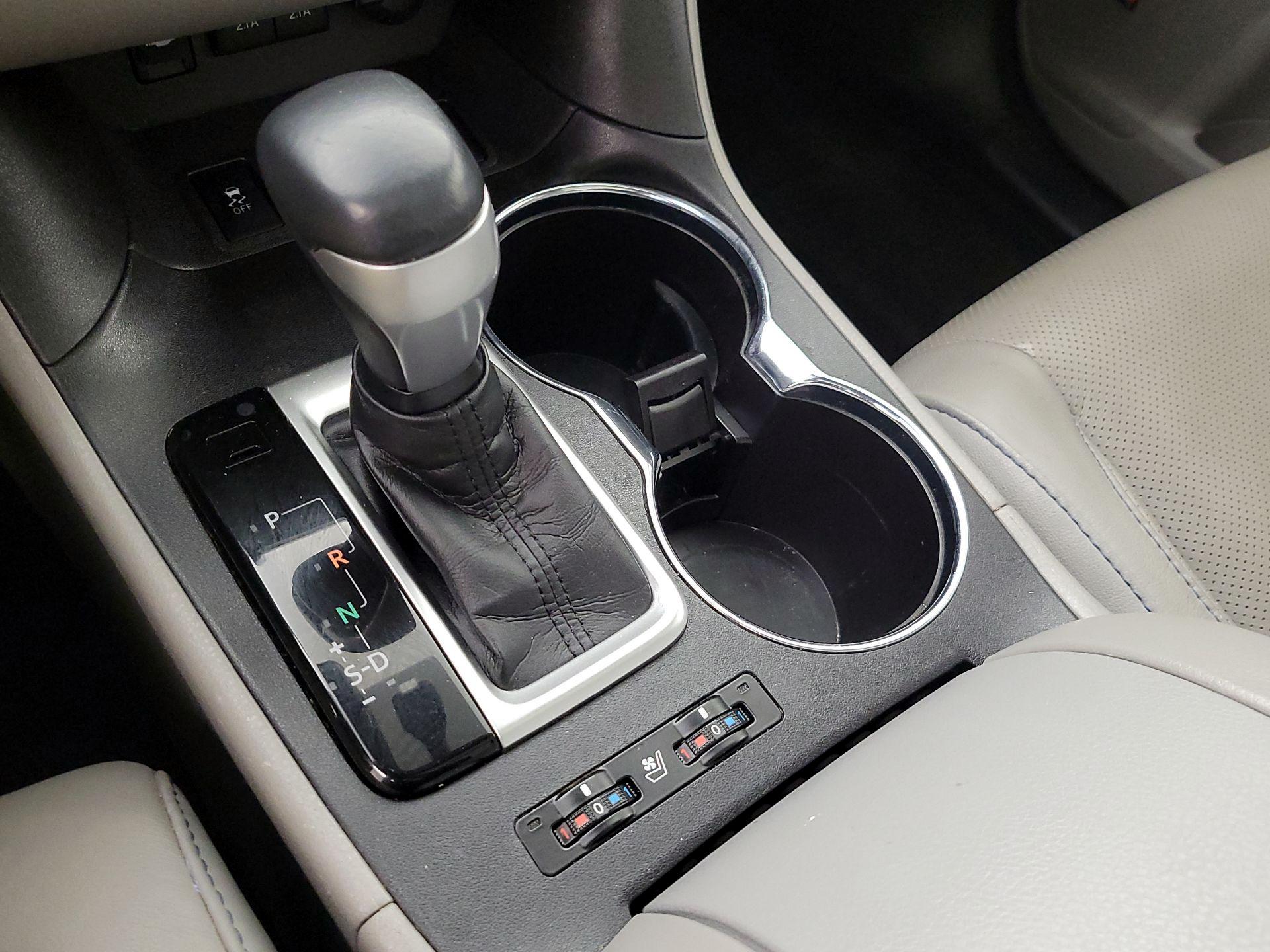 Thumbnail: 2018 Toyota Highlander - 18