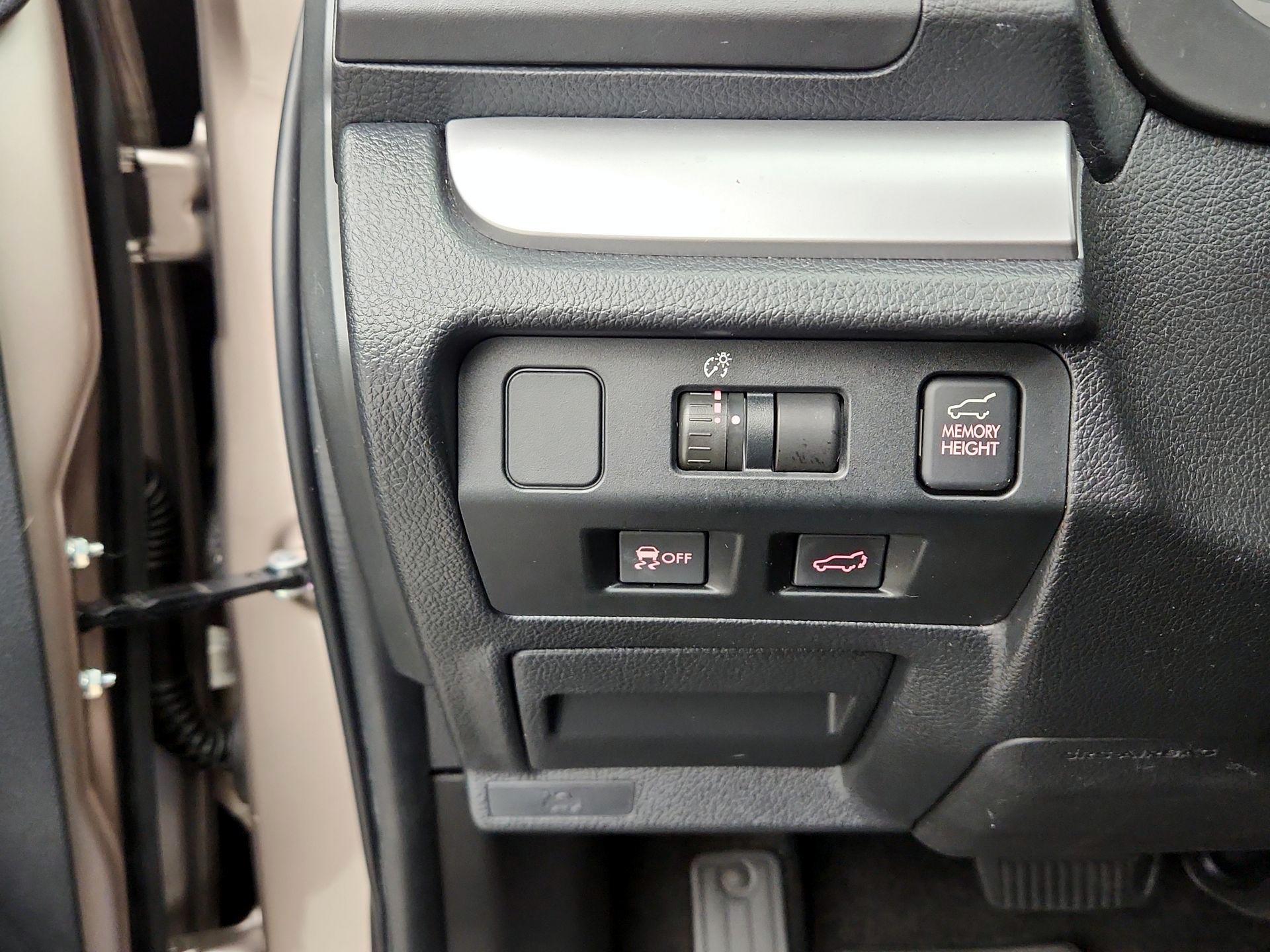 Thumbnail: 2015 Subaru Forester - 13