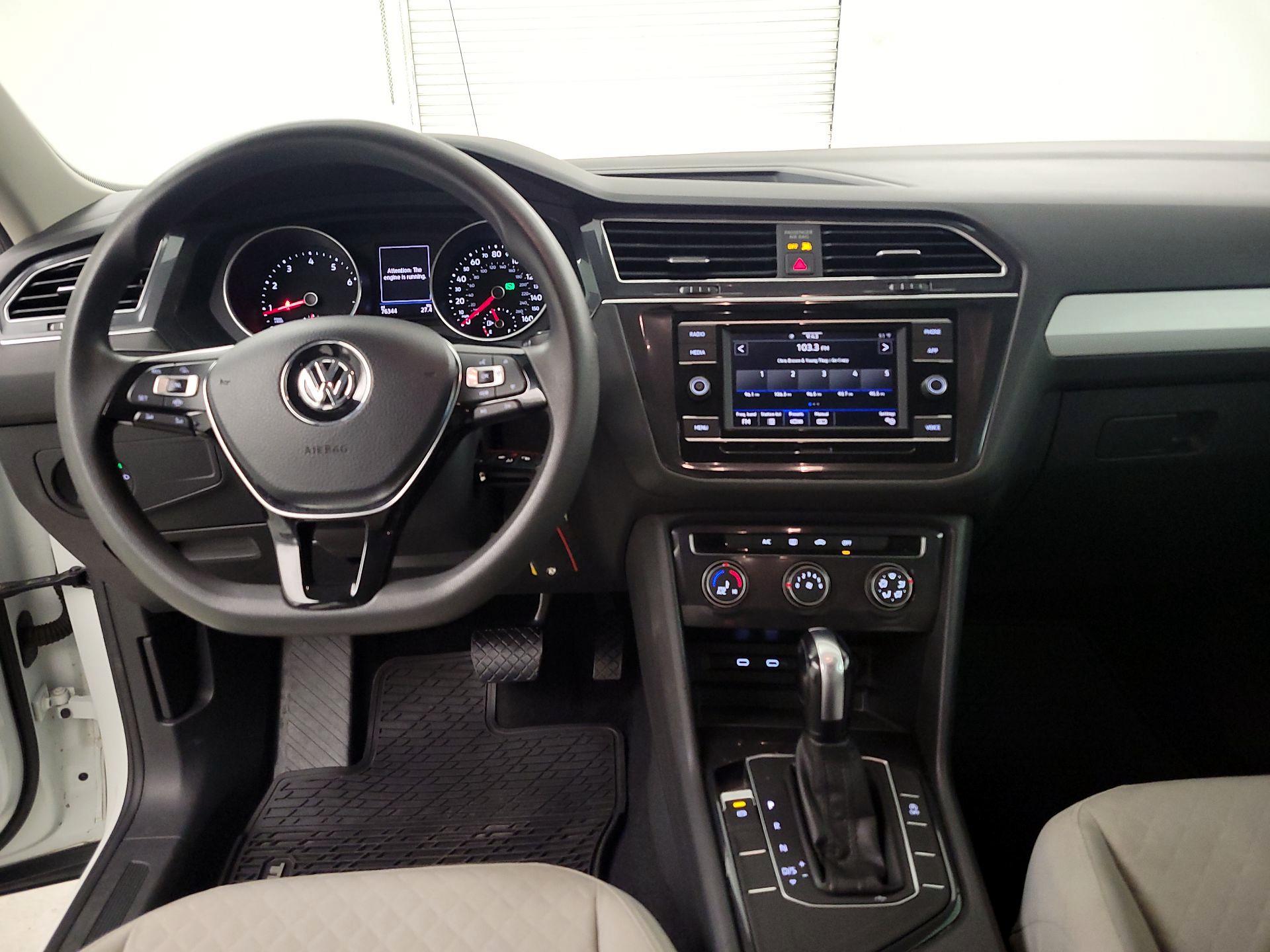 Thumbnail: 2020 Volkswagen Tiguan - 9