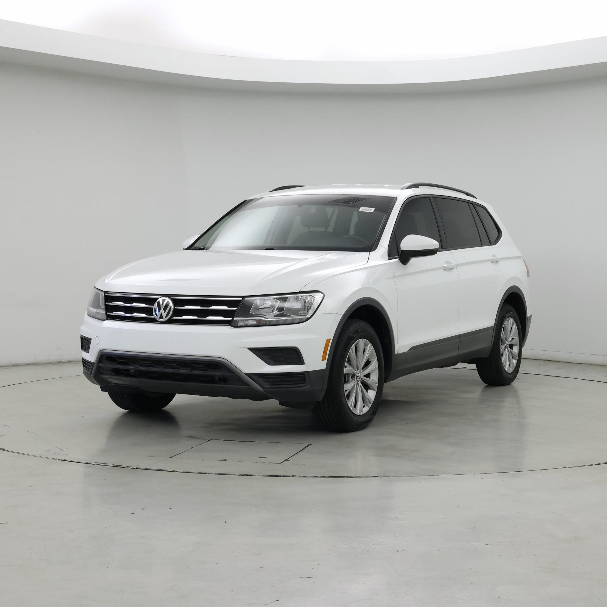 Thumbnail: 2020 Volkswagen Tiguan - 4