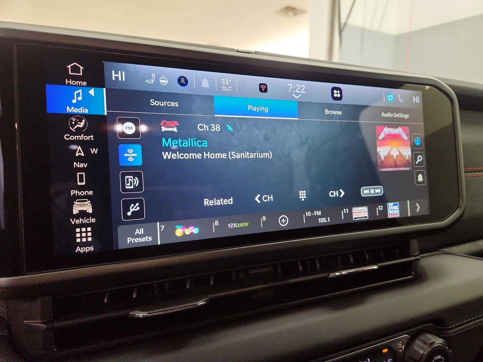 Thumbnail: 2024 Jeep Gladiator - 16