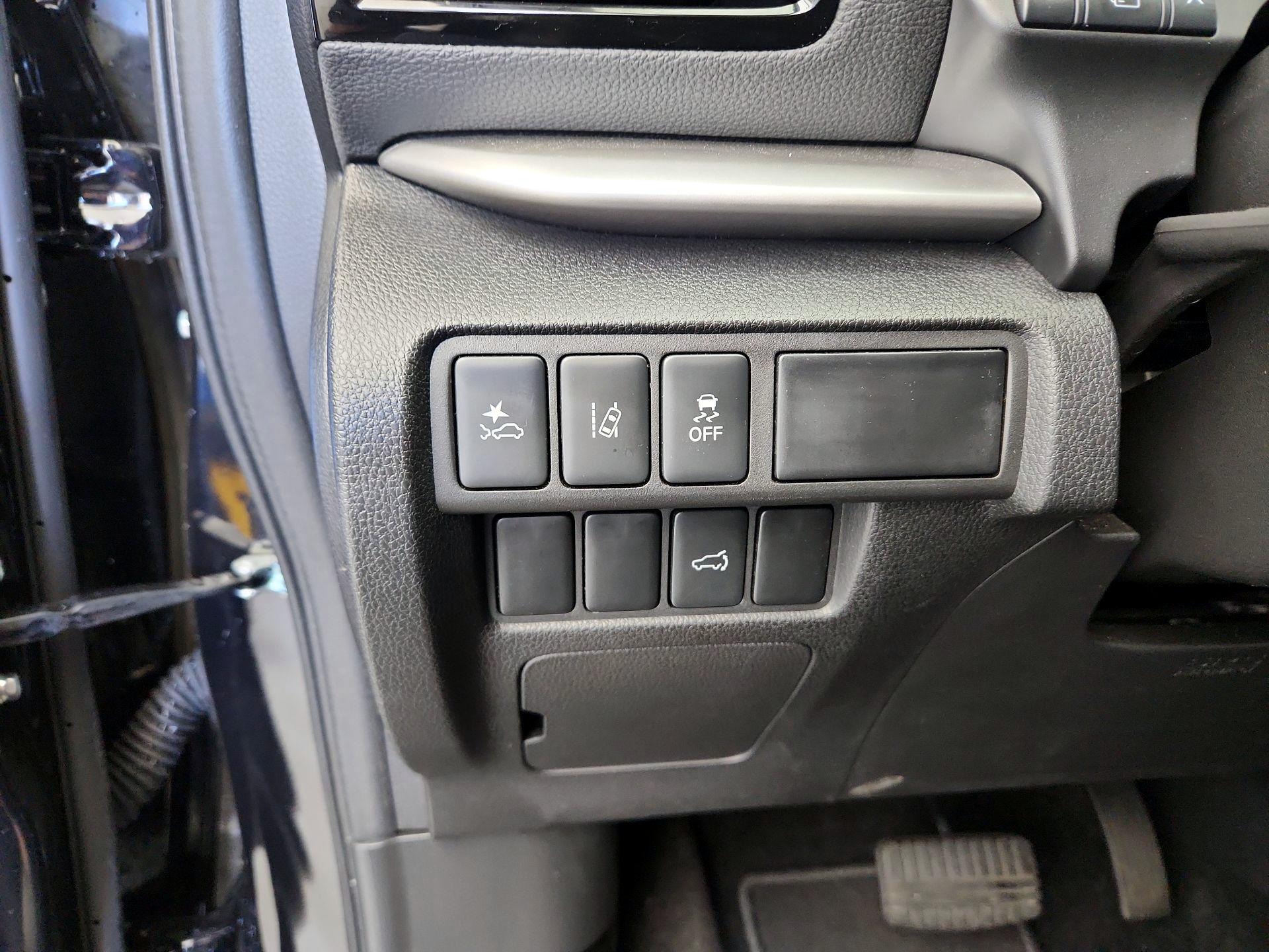 Thumbnail: 2025 Mitsubishi Eclipse Cross - 13