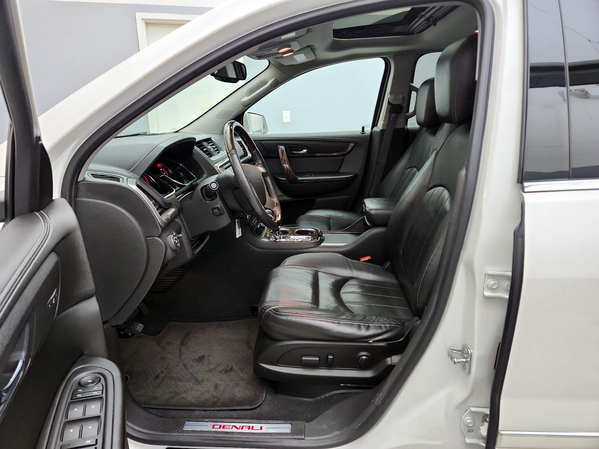 Thumbnail: 2015 GMC Acadia - 11