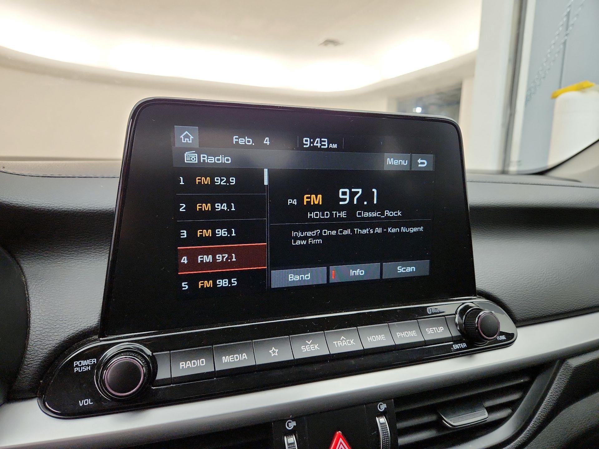 Thumbnail: 2021 Kia Forte - 15