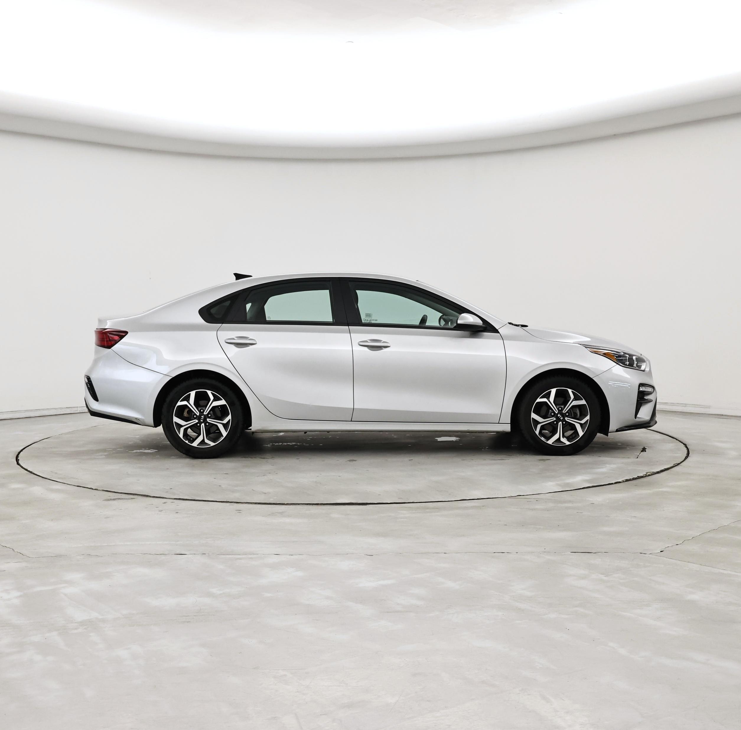 Thumbnail: 2021 Kia Forte - 7