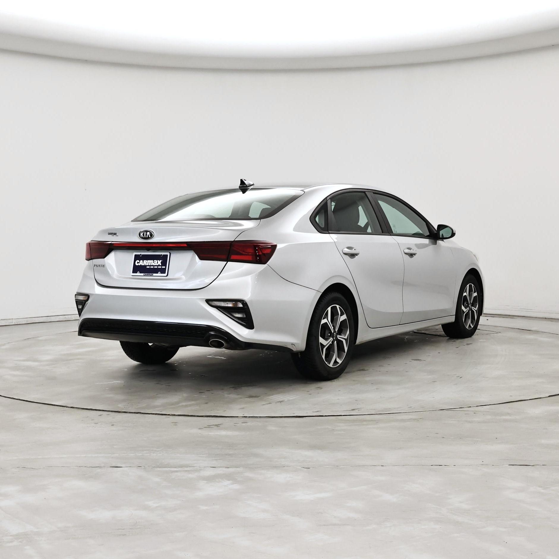 Thumbnail: 2021 Kia Forte - 8