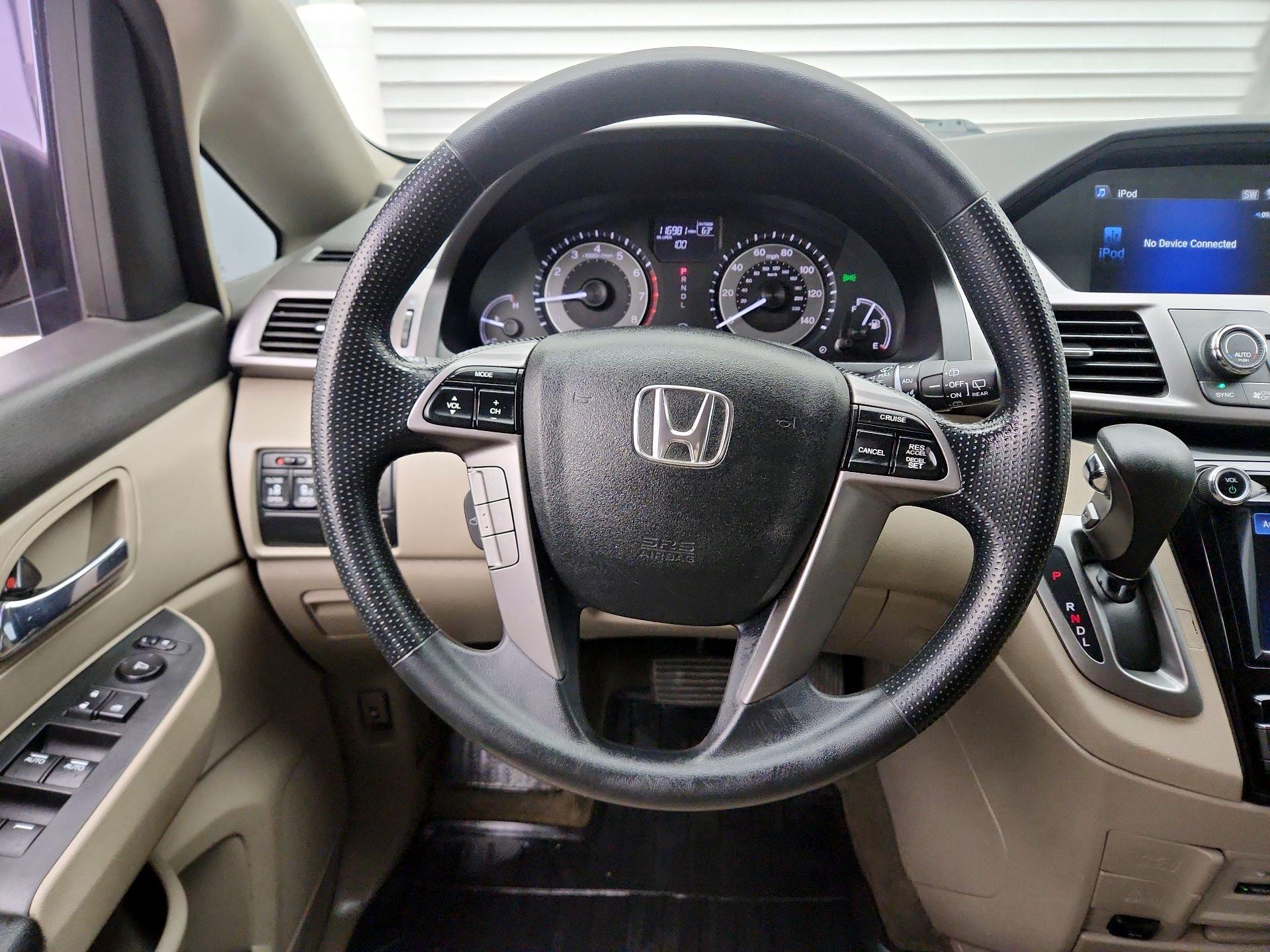 Thumbnail: 2016 Honda Odyssey - 10