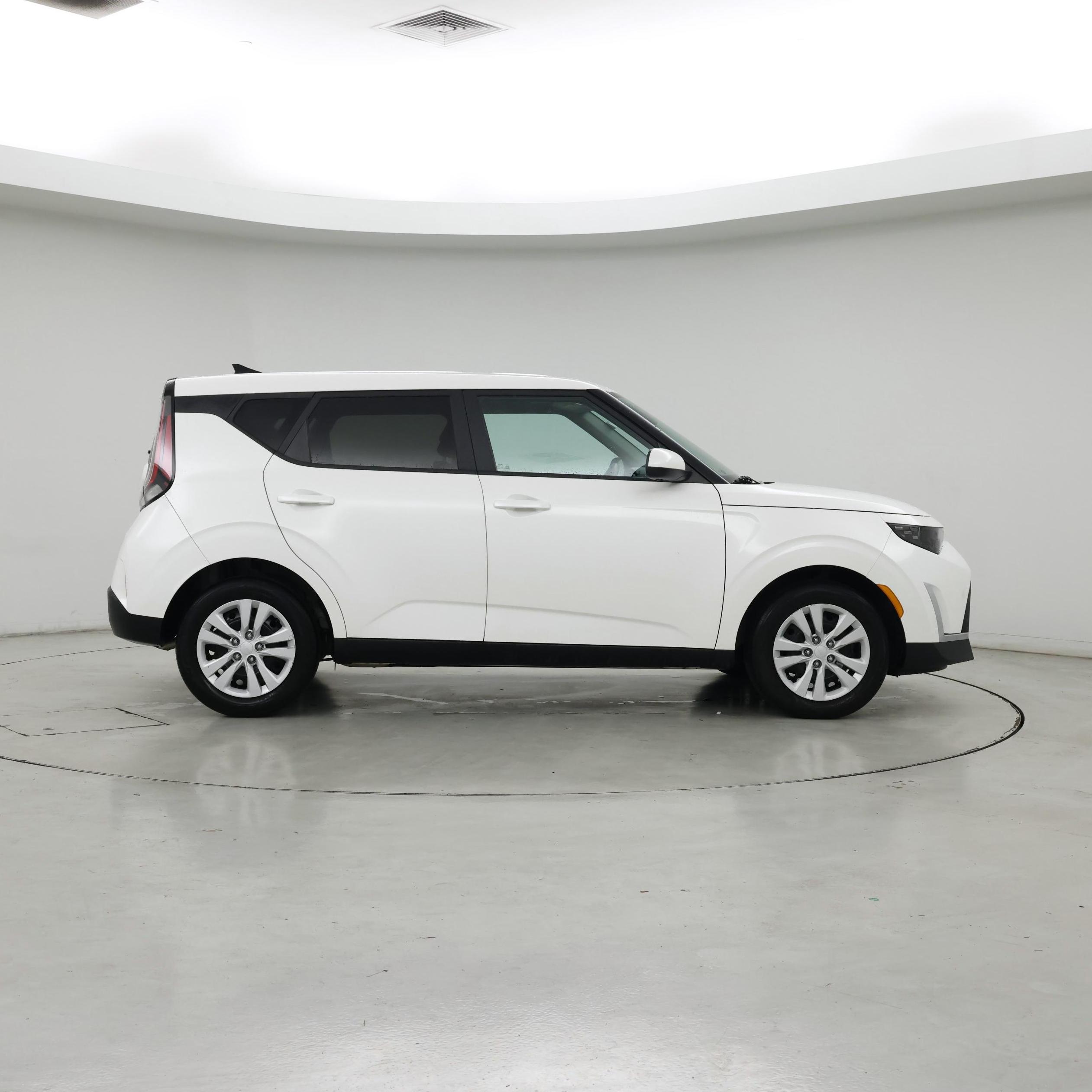 Thumbnail: 2024 Kia Soul - 7