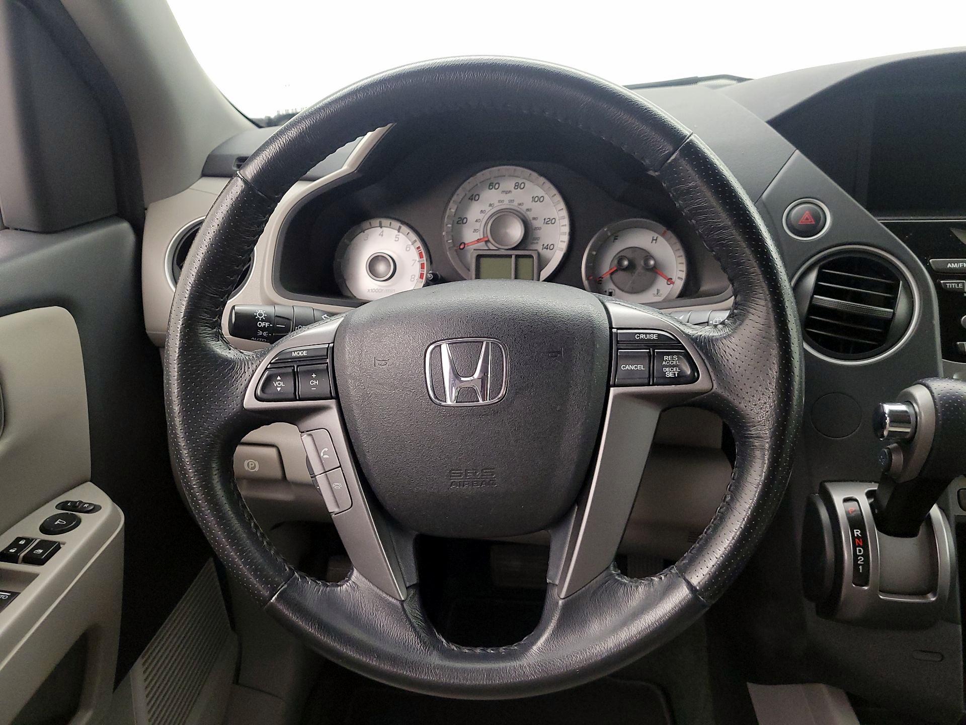 Thumbnail: 2014 Honda Pilot - 10