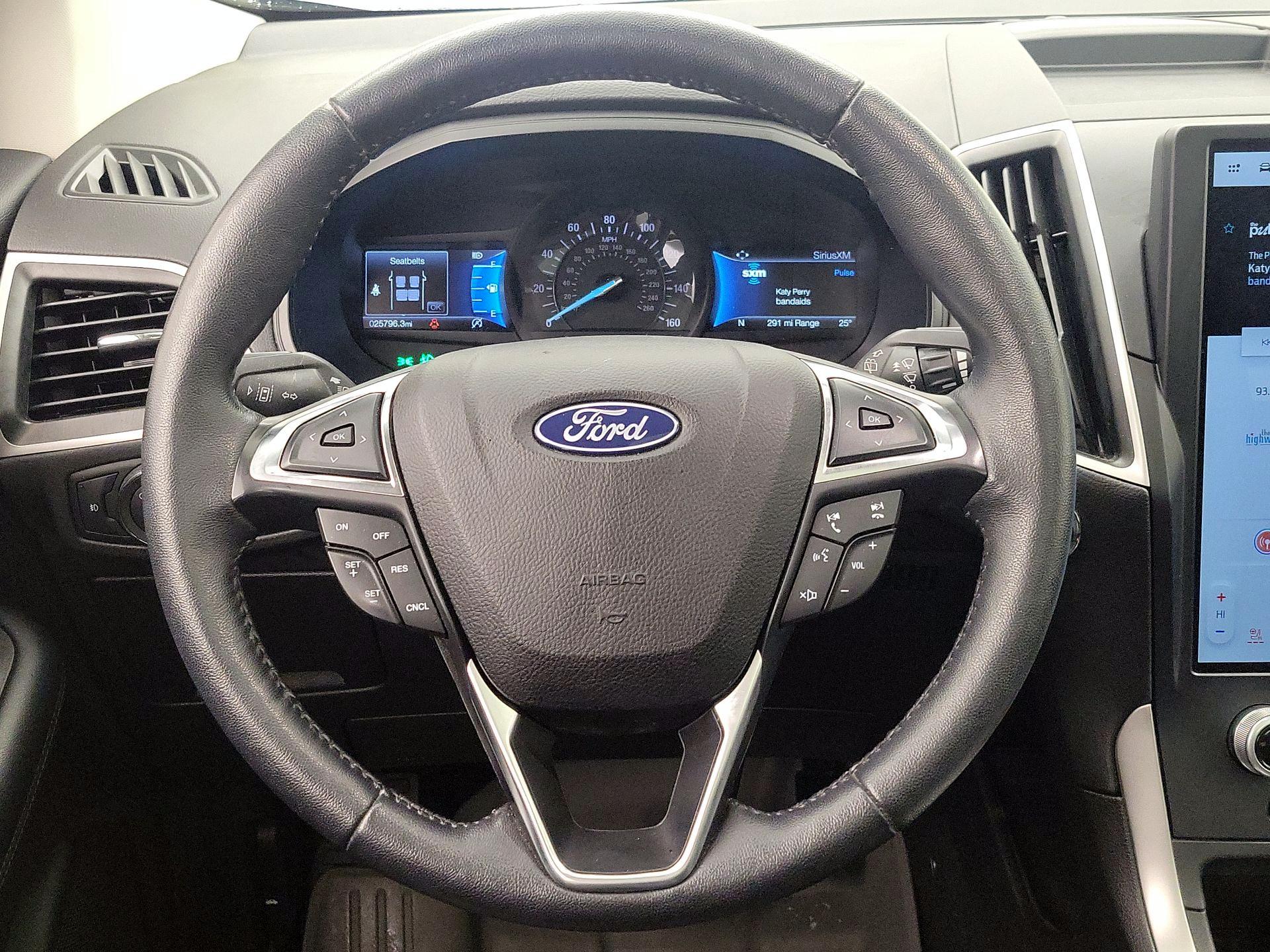 Thumbnail: 2022 Ford Edge - 10