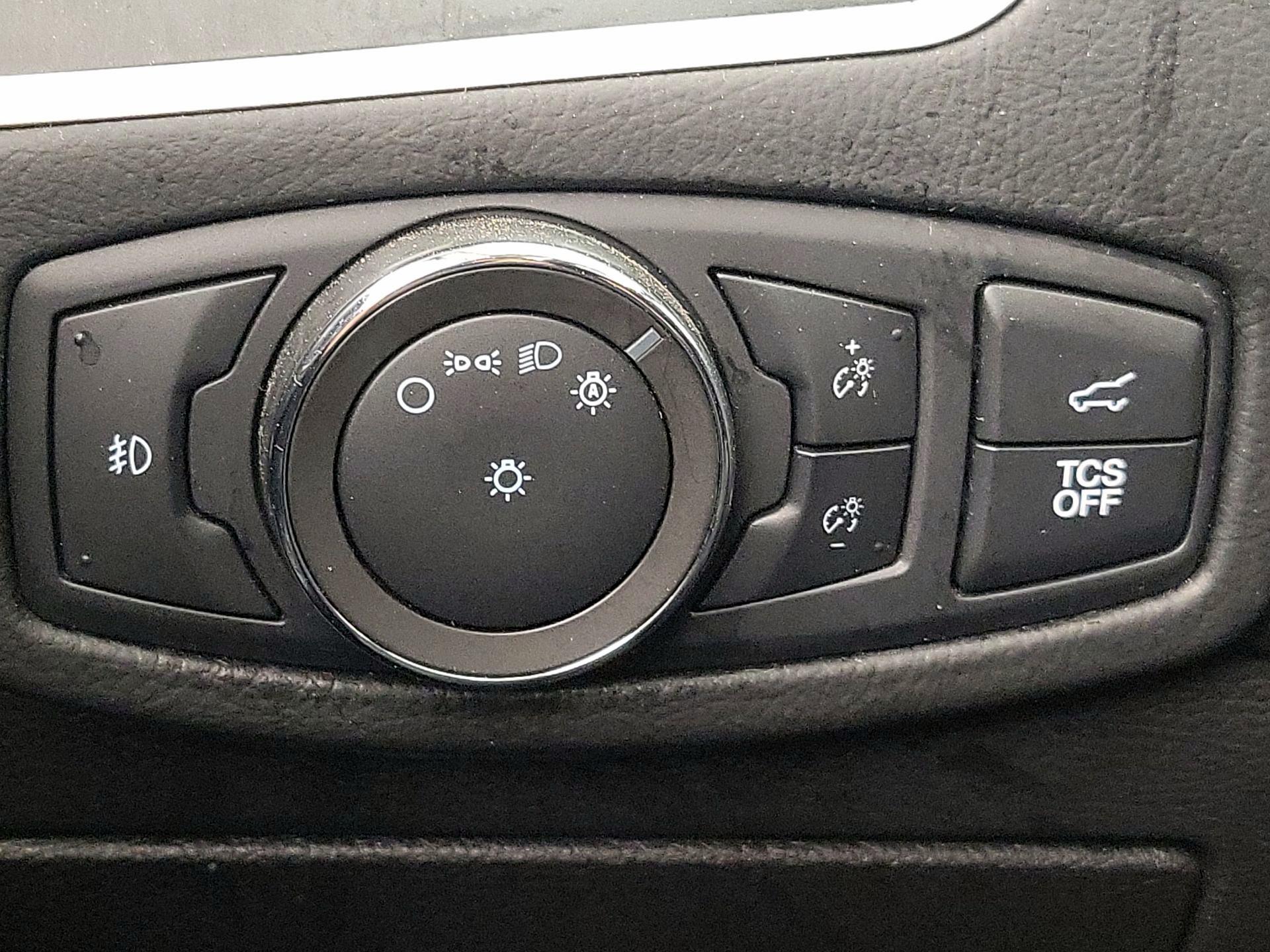 Thumbnail: 2022 Ford Edge - 13