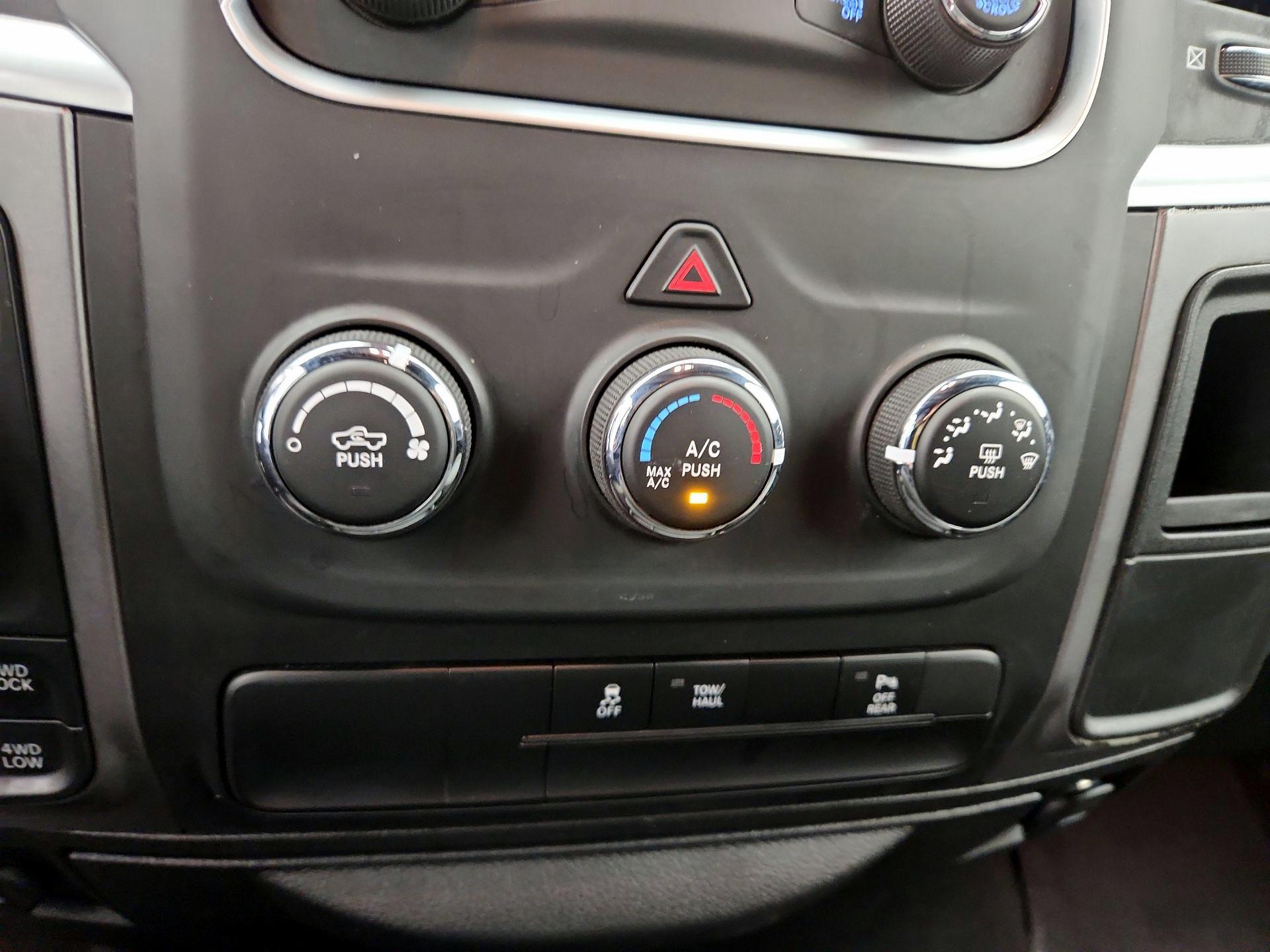 Thumbnail: 2024 RAM 1500 Classic - 16