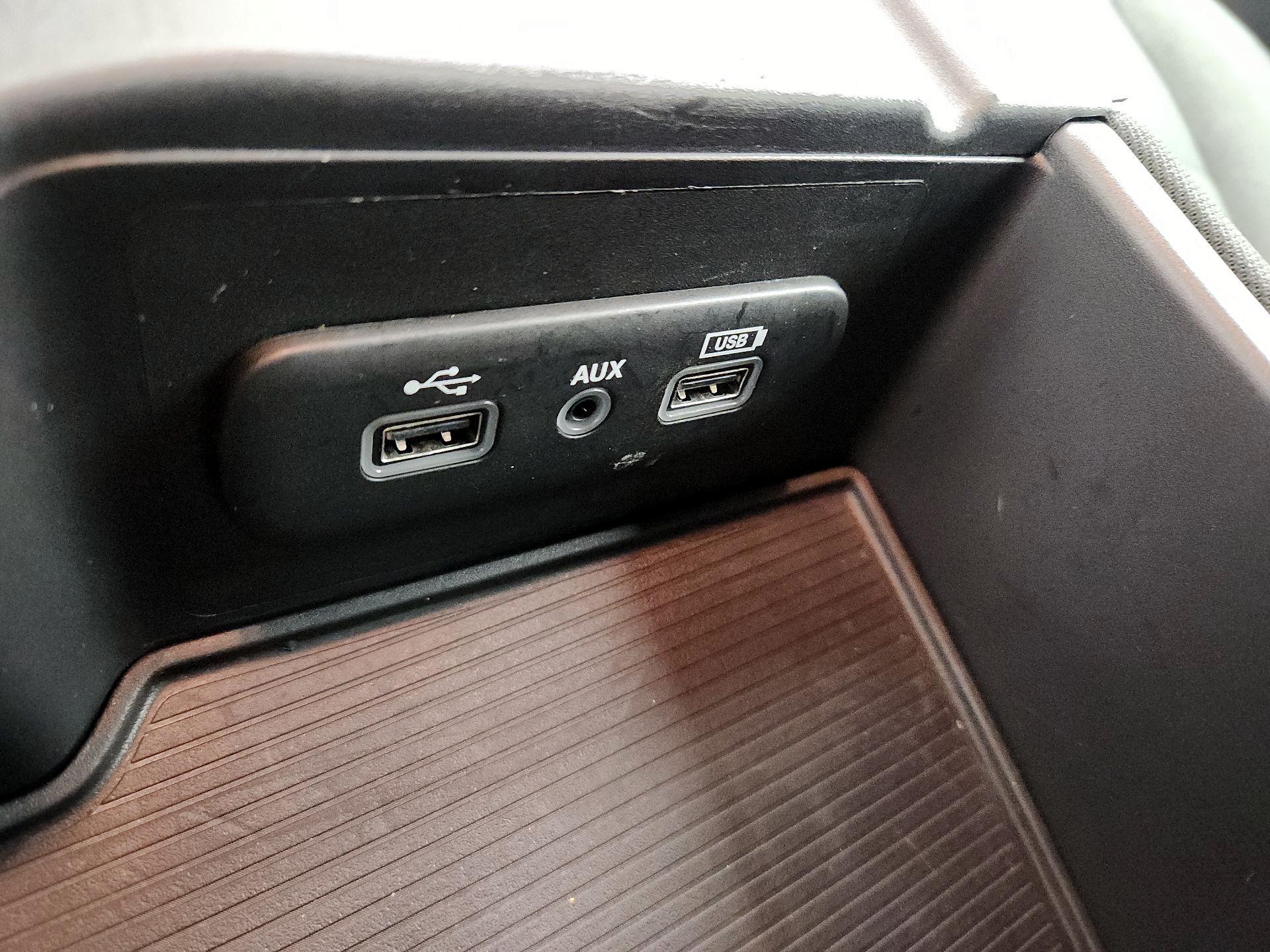 Thumbnail: 2024 RAM 1500 Classic - 18