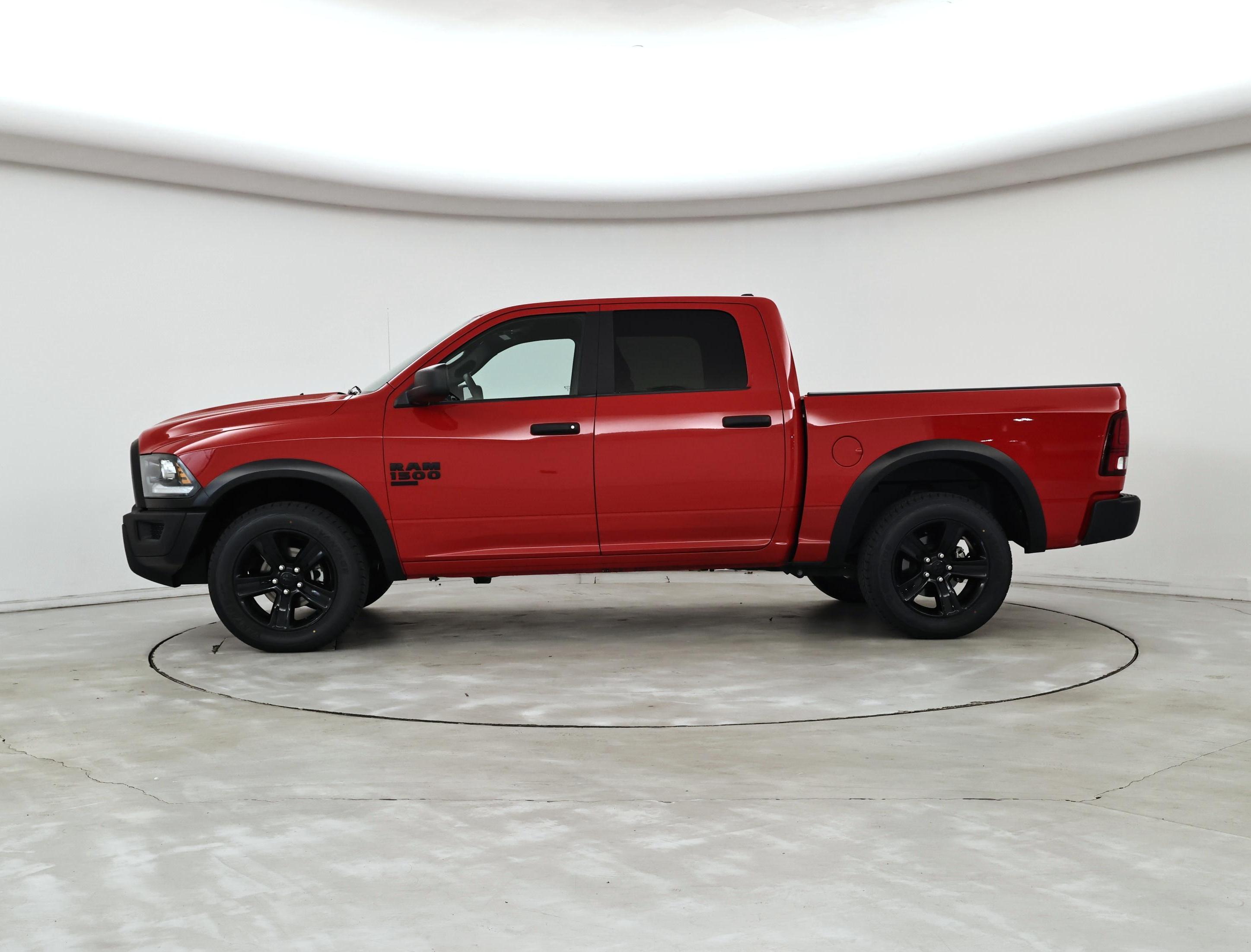 Thumbnail: 2024 RAM 1500 Classic - 3